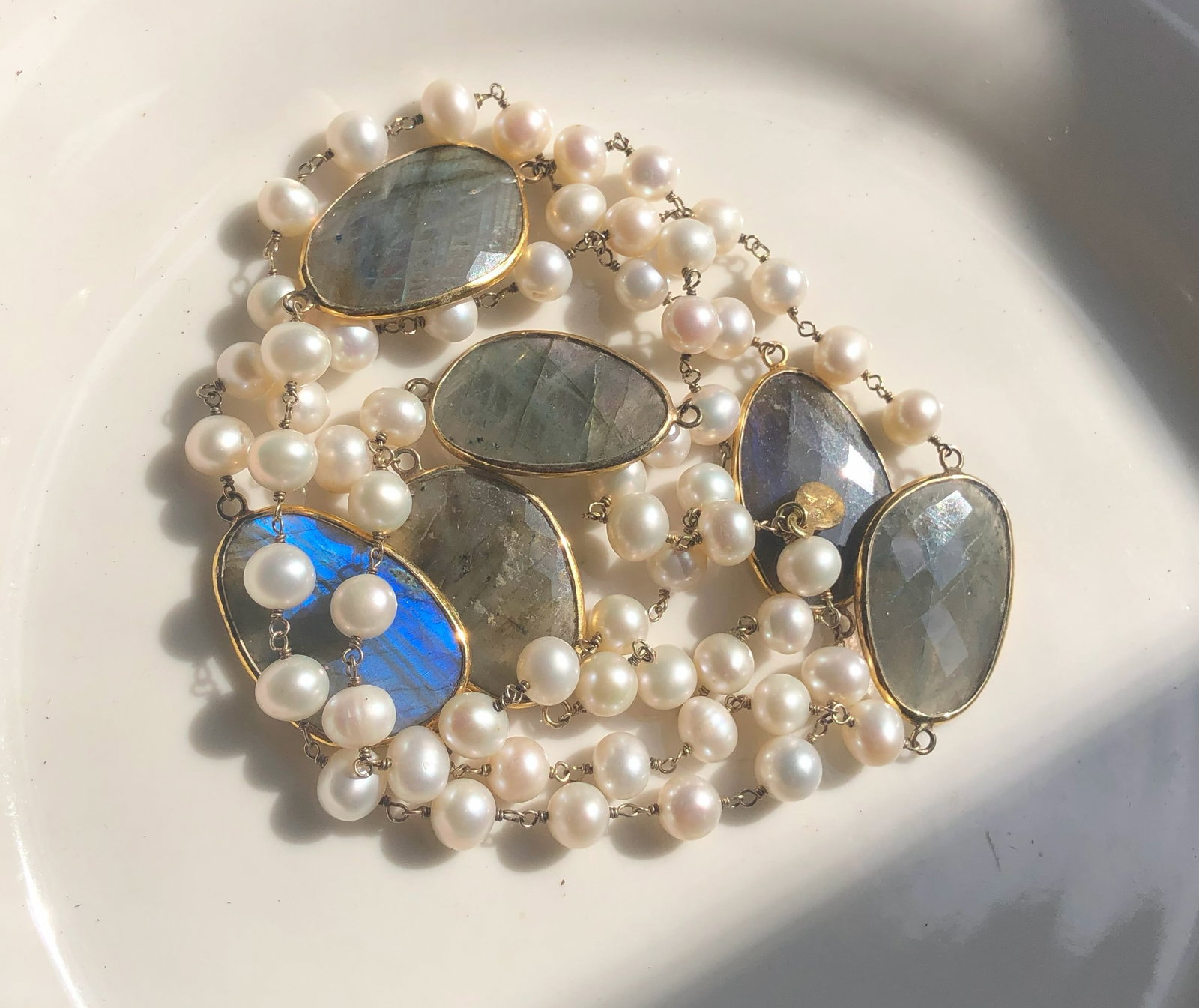 Natural Pearl Silver Necklace: Natural Pearl Silver Necklace, weight 60g