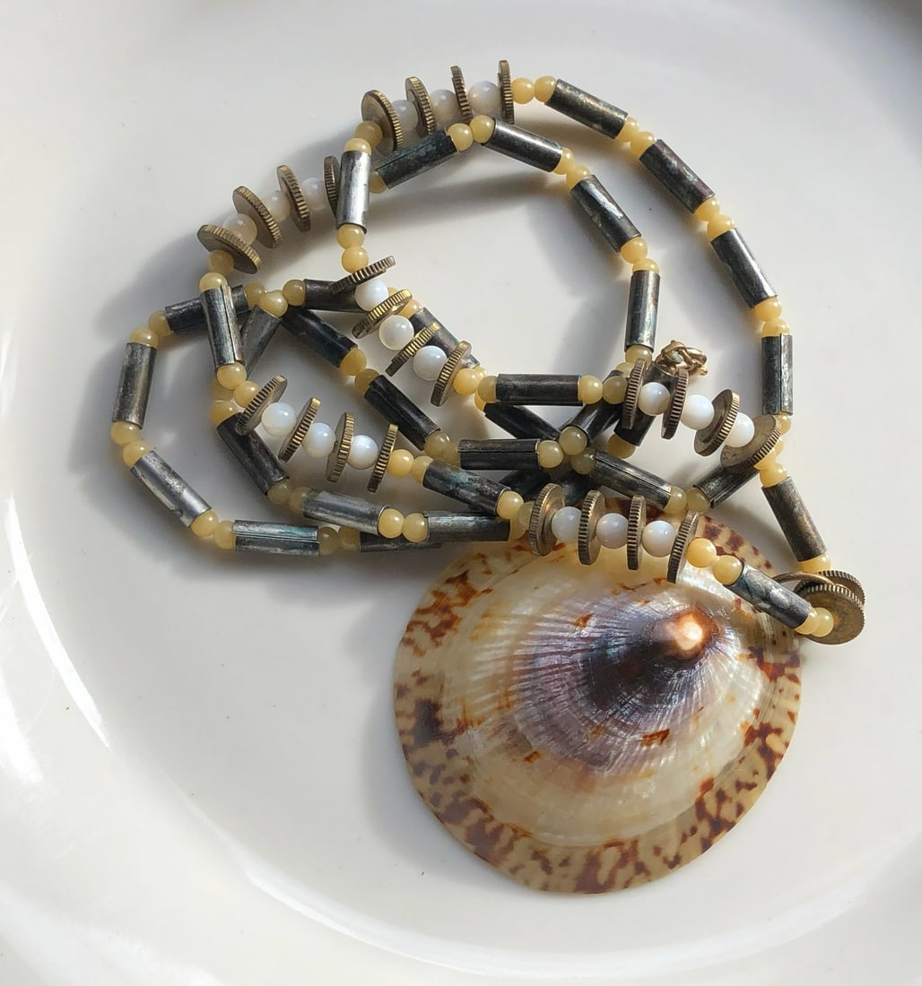 Vintage Necklace: Vintage Necklace