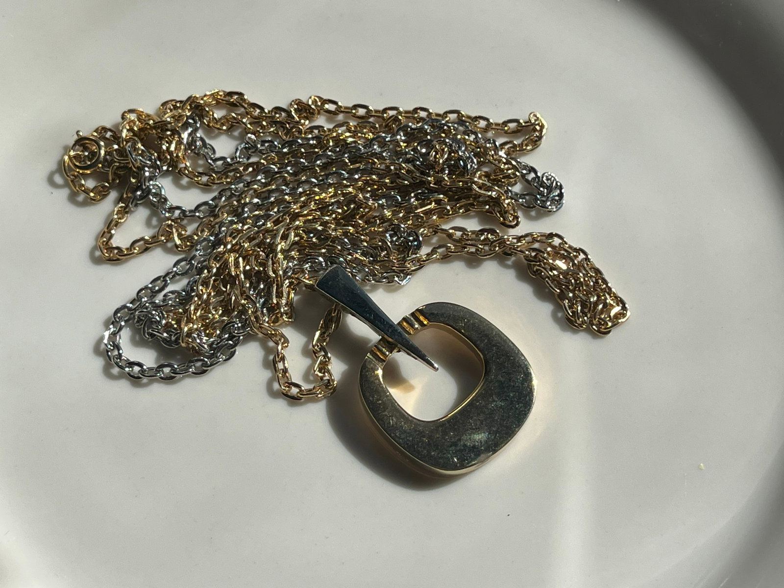 Vintage Necklace: Vintage Necklace