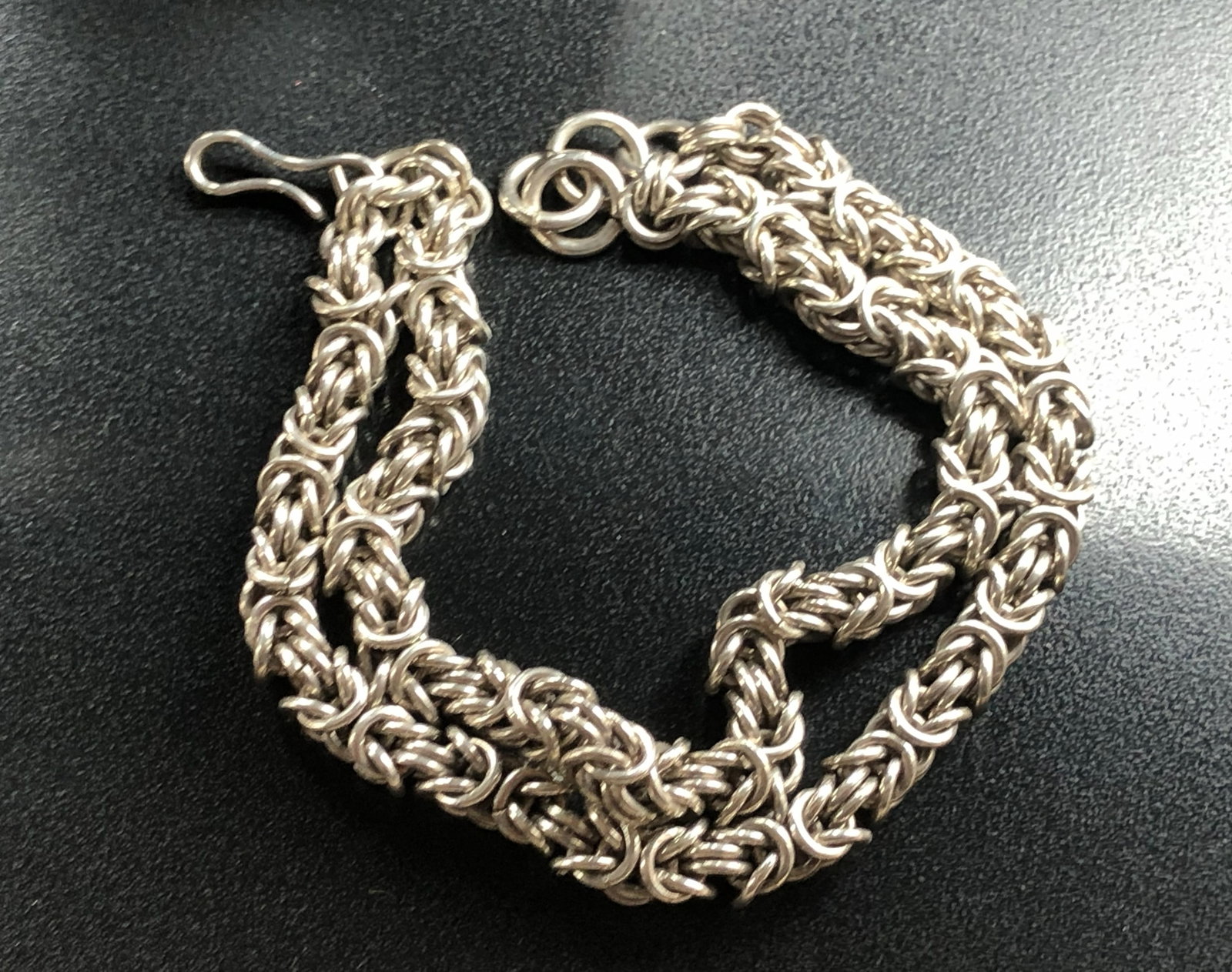 Vintage Silver Bracelet: Vintage Silver Bracelet, weight 40g