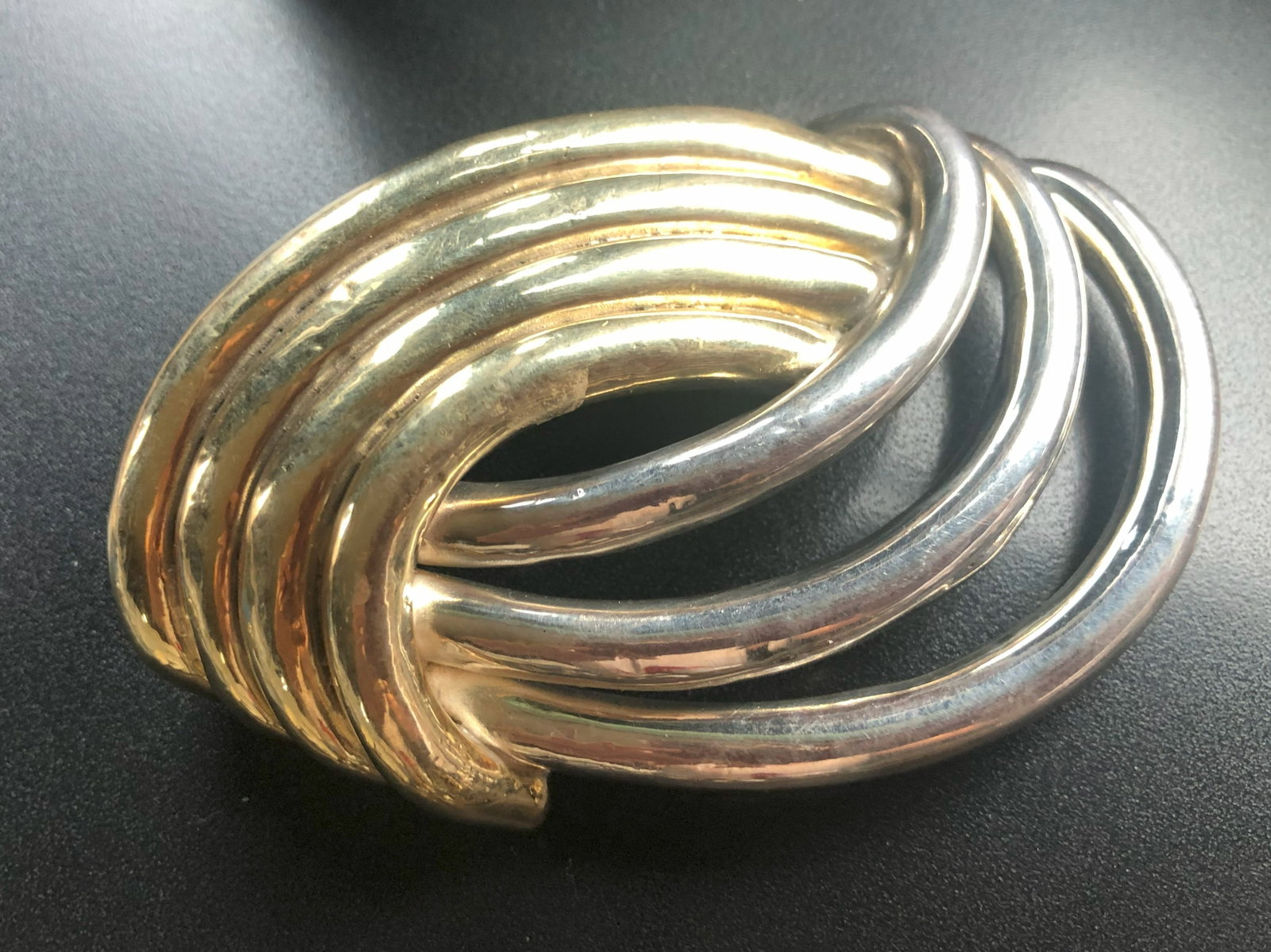 Vintage Silver Brooch Pin: Vintage Silver Brooch Pin, Size: 4", weight 36g