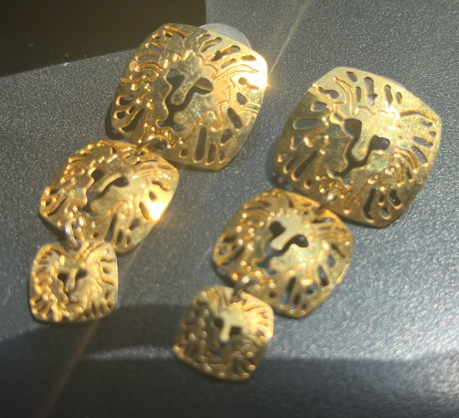 Pair of Earrings: Pair of Earrings