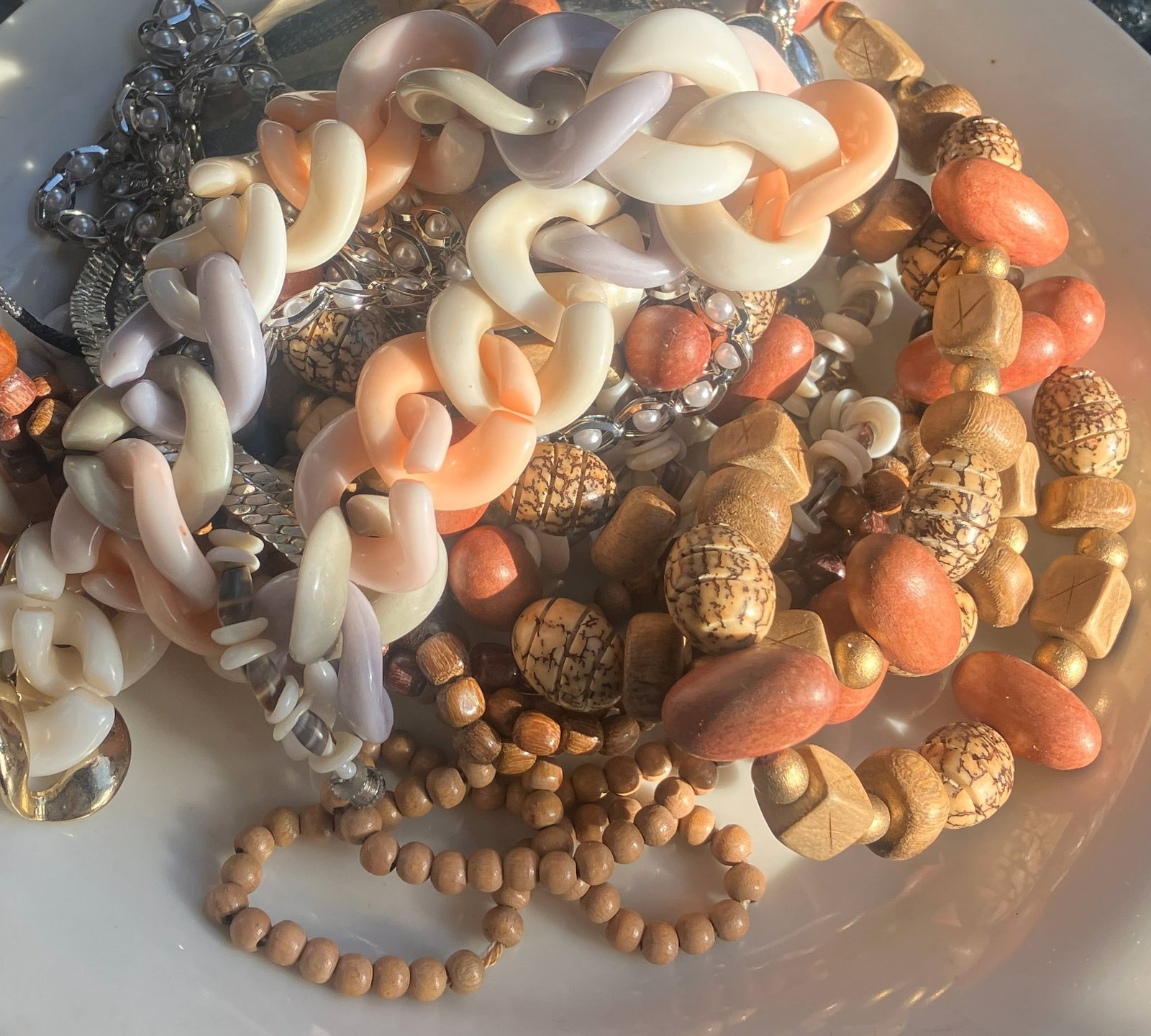 Group of Jewelry: Group of Jewelry