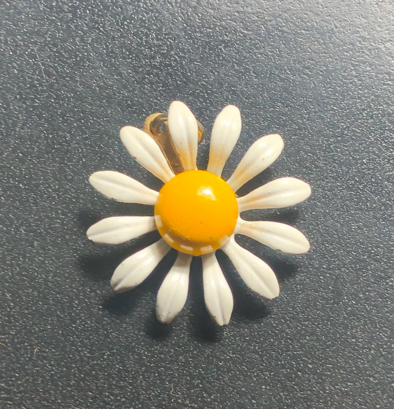 Vintage Flower Pendant: Vintage Flower Pendant