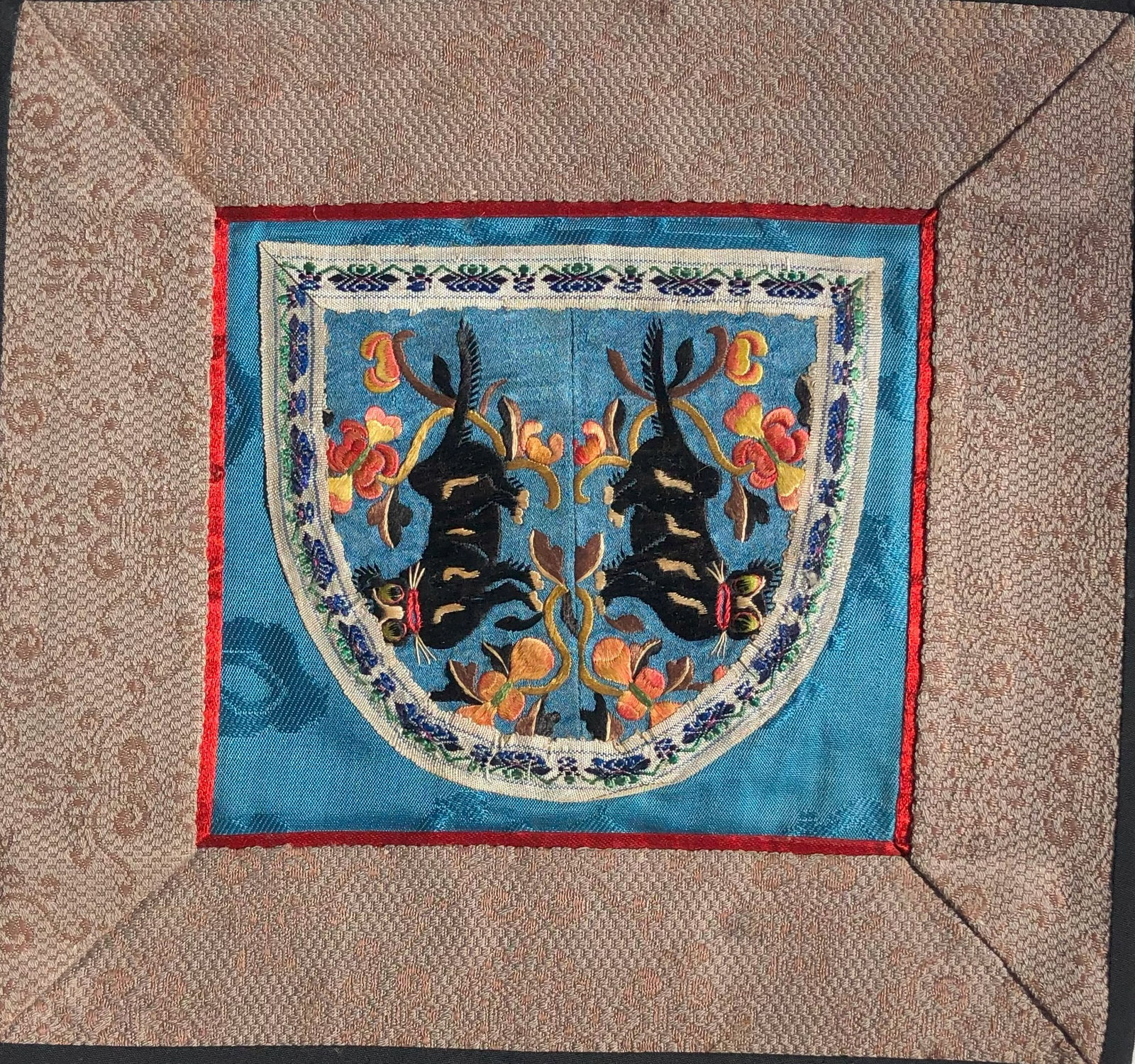 Vintage Chinese Embroidery Textile: Vintage Chinese Embroidery Textile, Size: 8.5" x8.5"