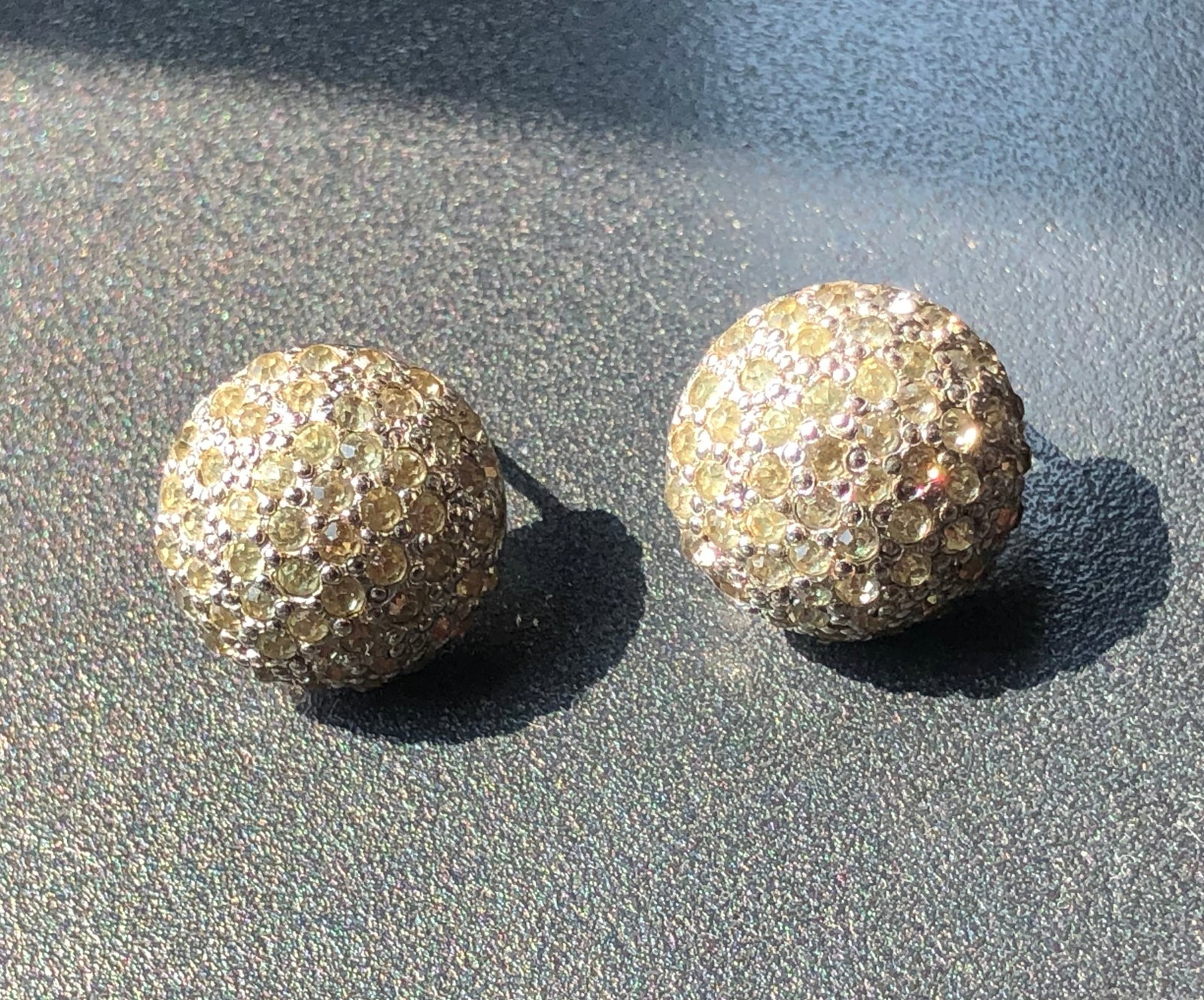 Pair of Earrings: Pair of Earrings
