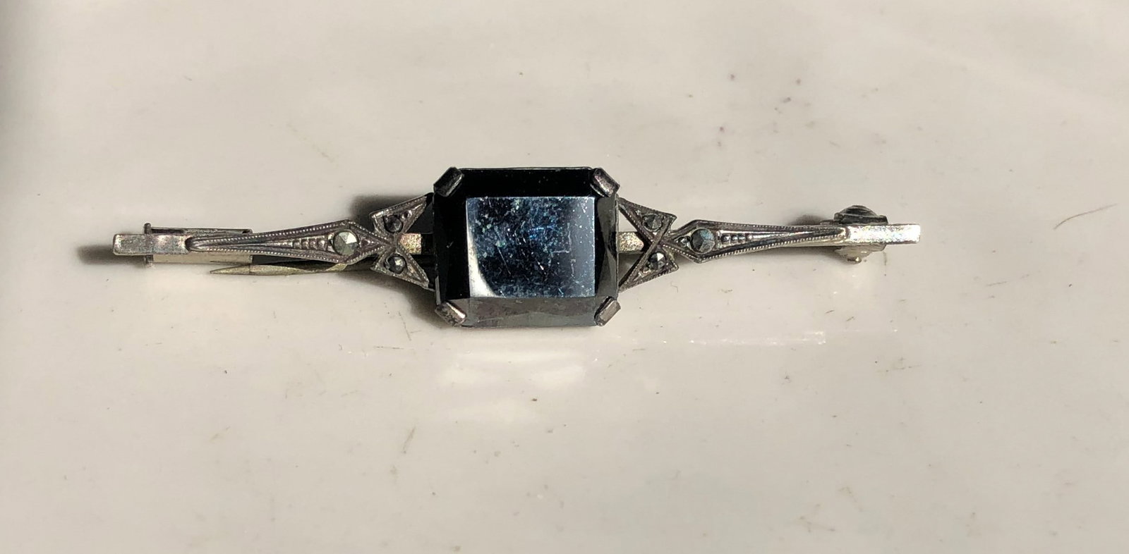 Vintage Brooch Pin: Vintage Brooch Pin