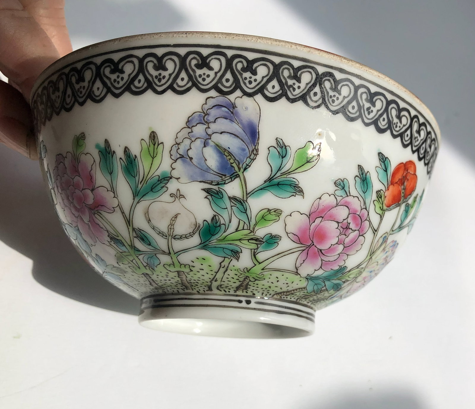 Vintage Egg Shell Bowl: Vintage Egg Shell Bowl, Diameter: 5.5"