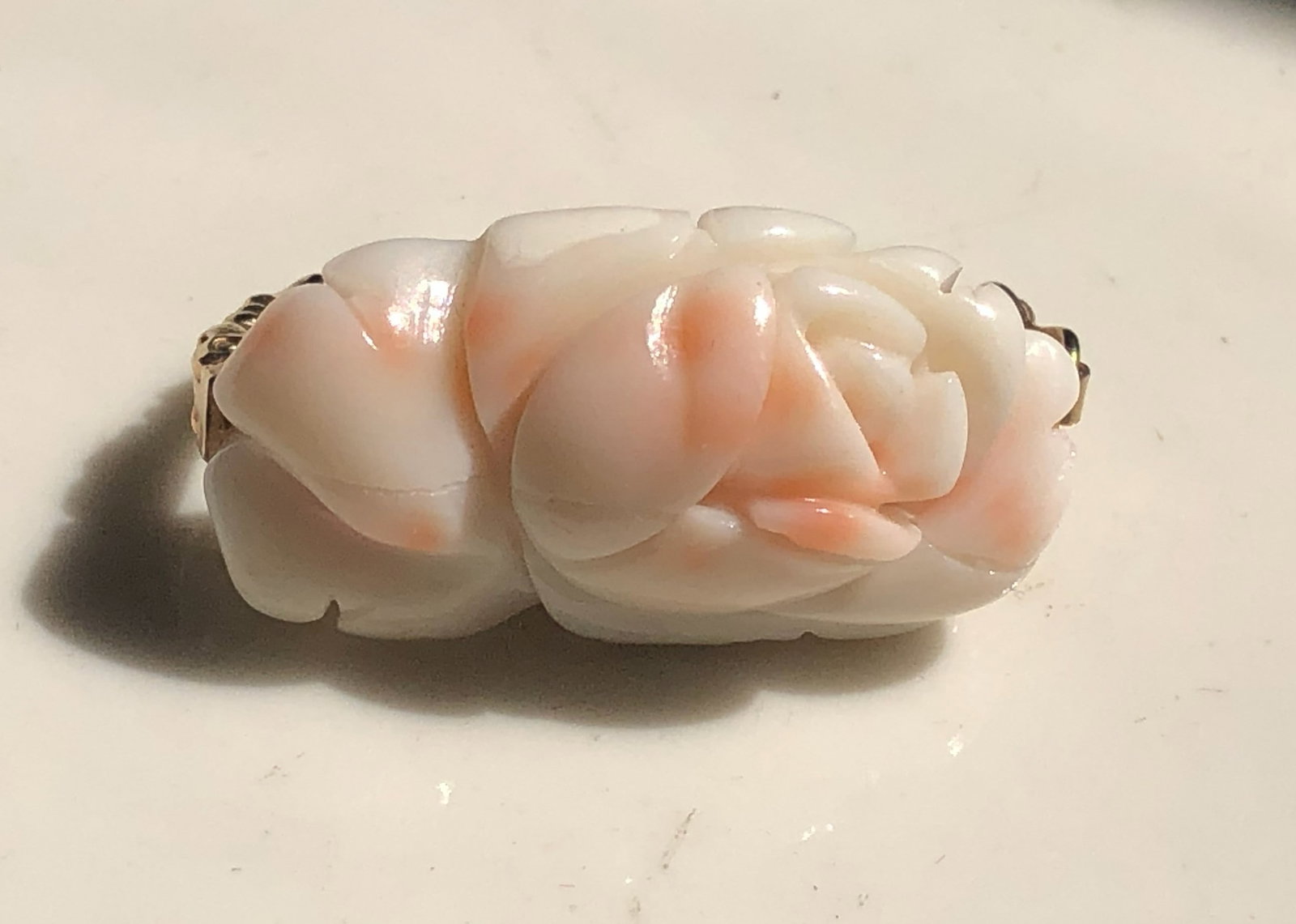 Vintage Coral Flower Scalf Ring: Vintage Coral Flower Scalf Ring, Size: 1.25"