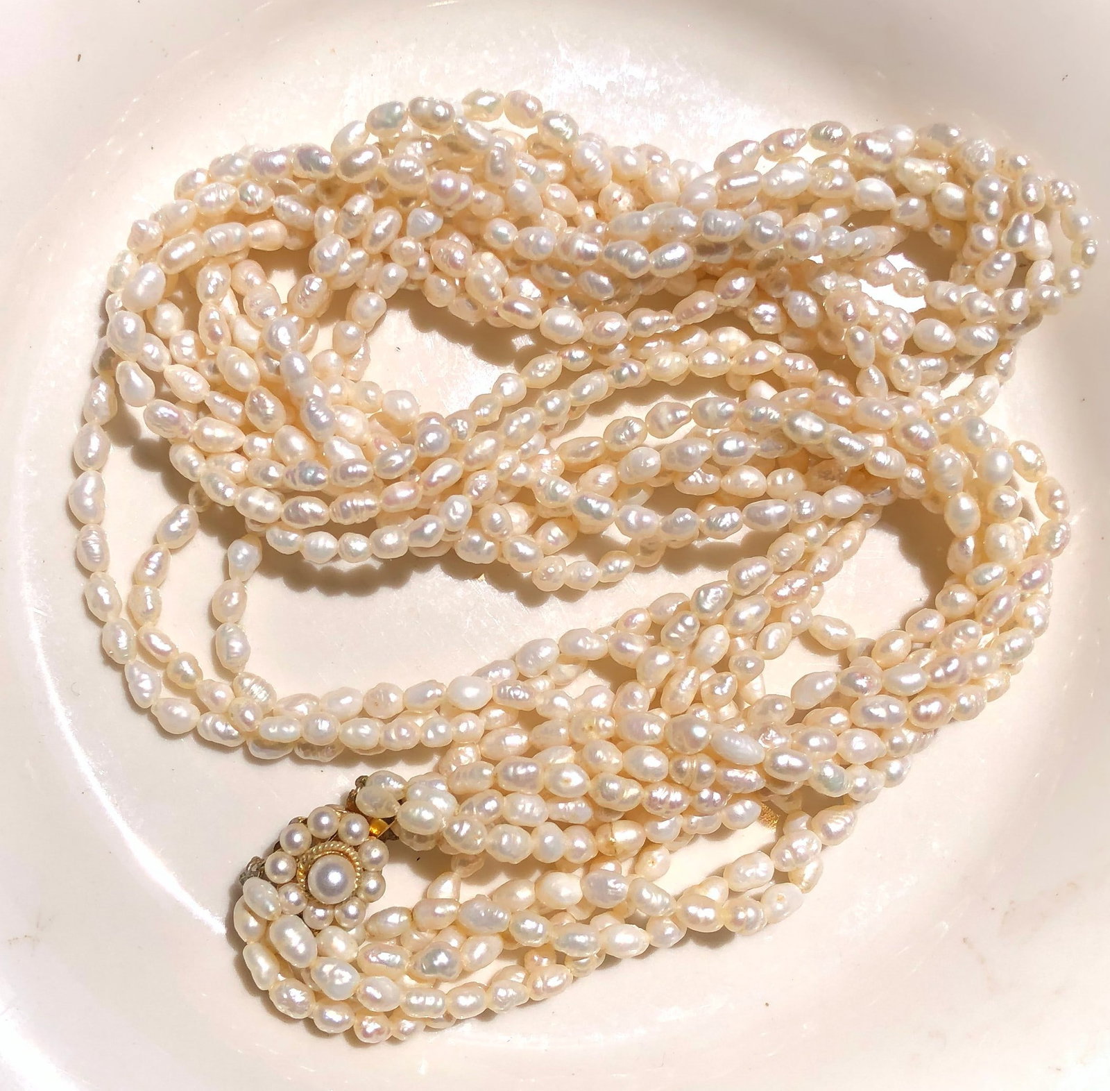 Vintage Pearl Necklace: Vintage Pearl Necklace