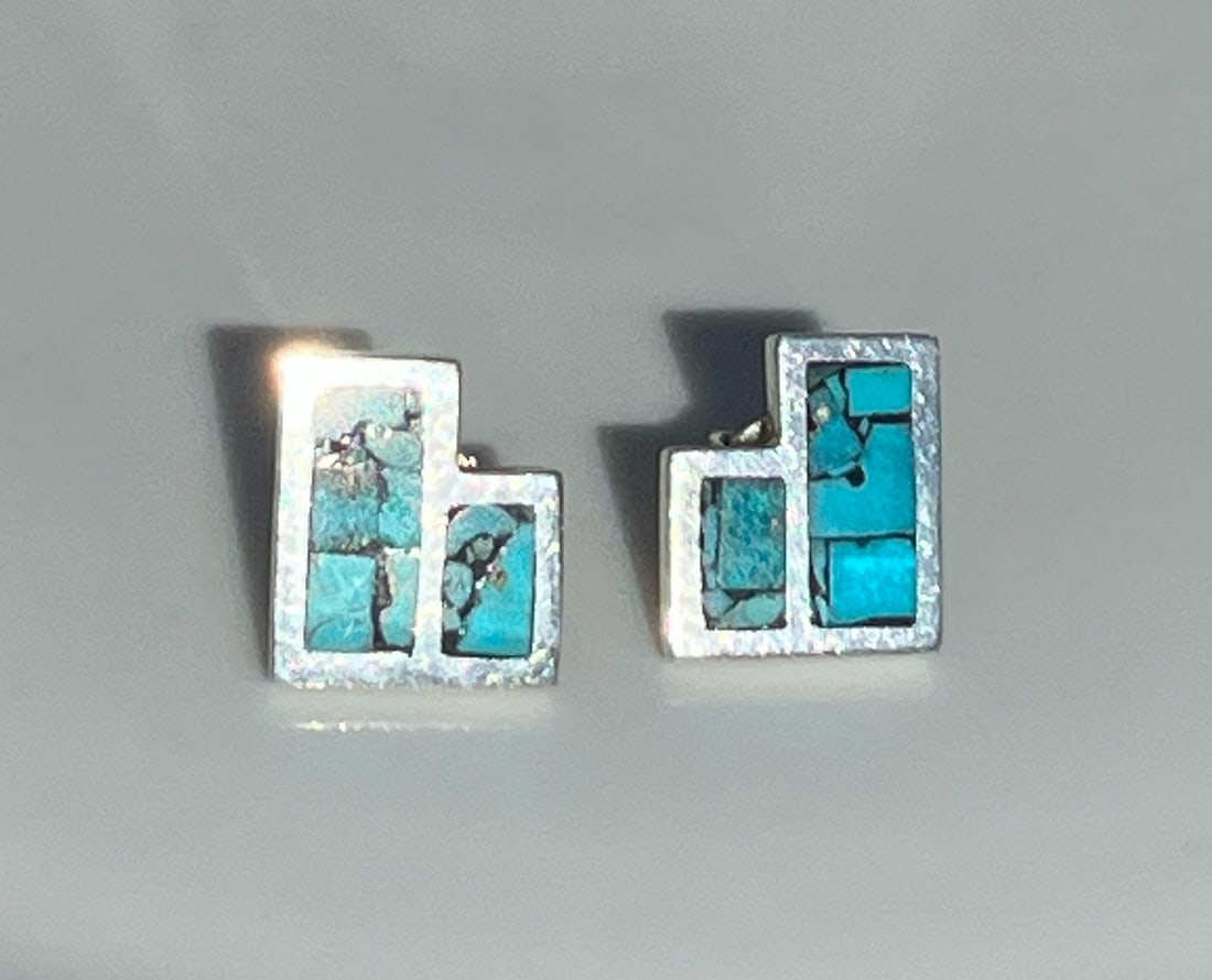 Pair of Silver Earrings: Pair of Silver Earrings, weight 6.5g