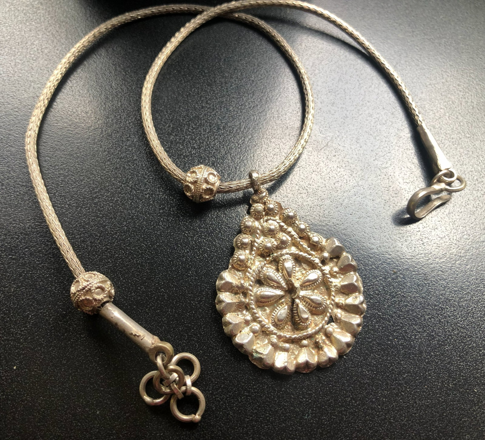 Vintage Silver Necklace (1 of 3)