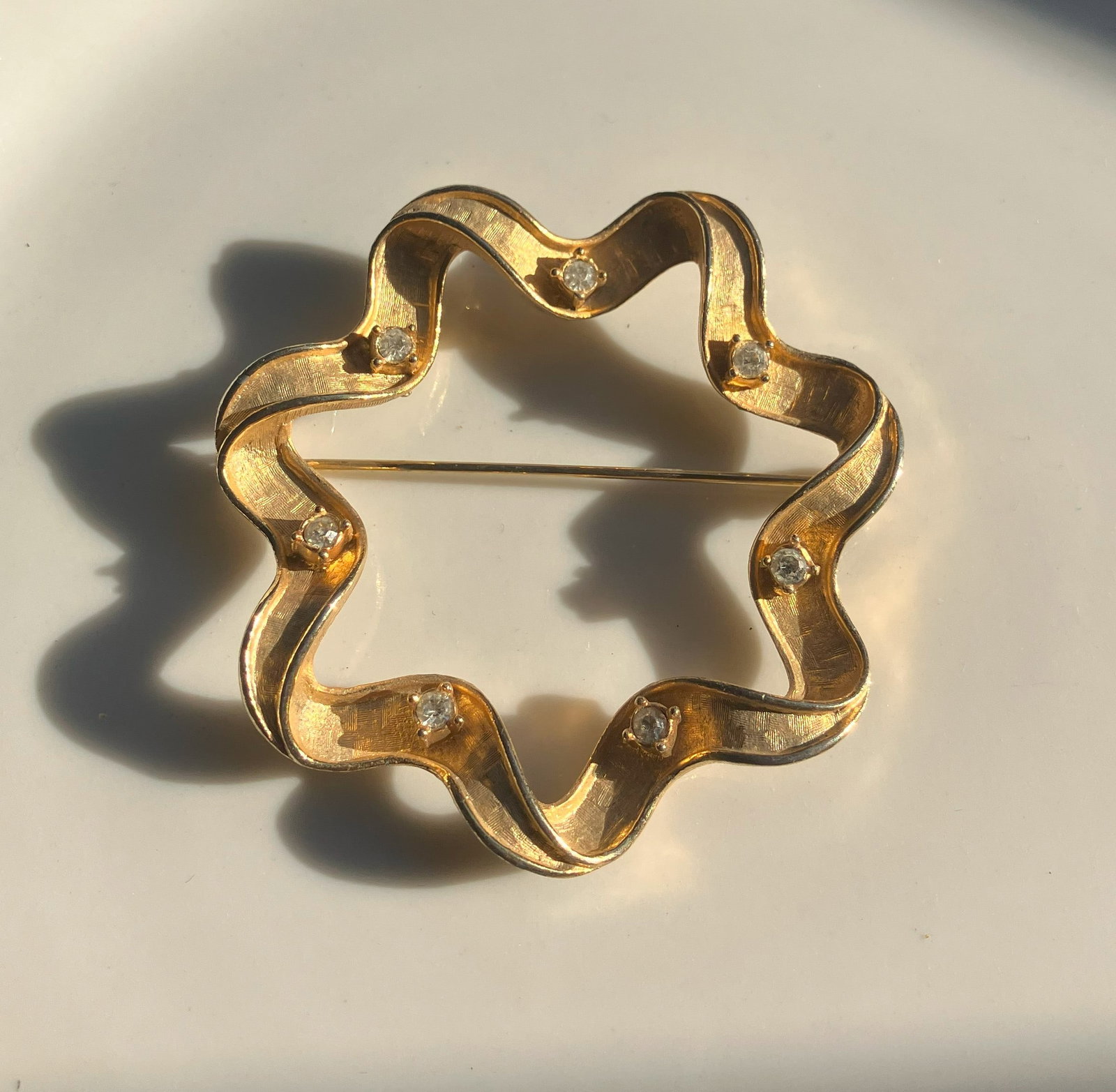 Vintage Brooch Pin: Vintage Brooch Pin