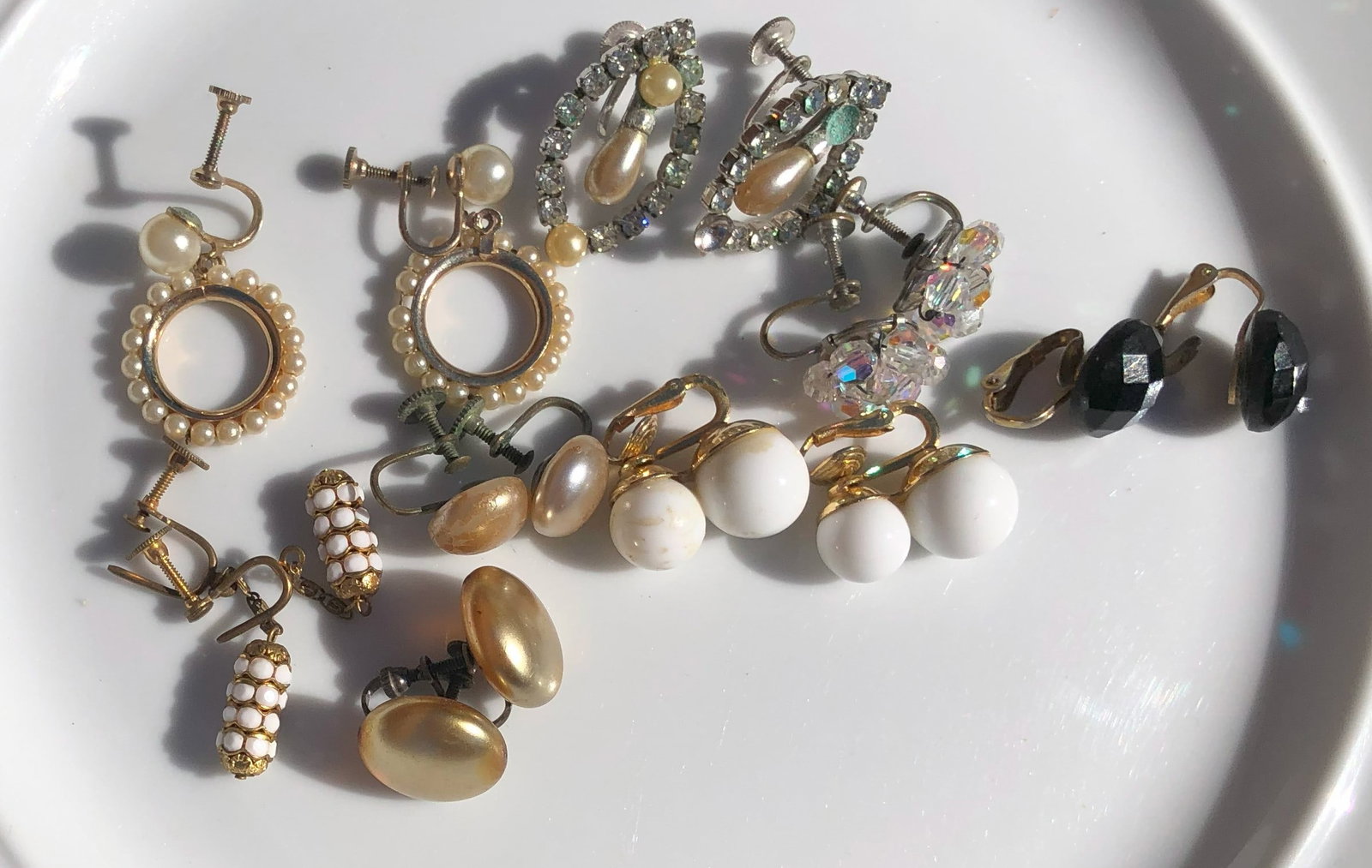 Set of Earrings (1 of 4)