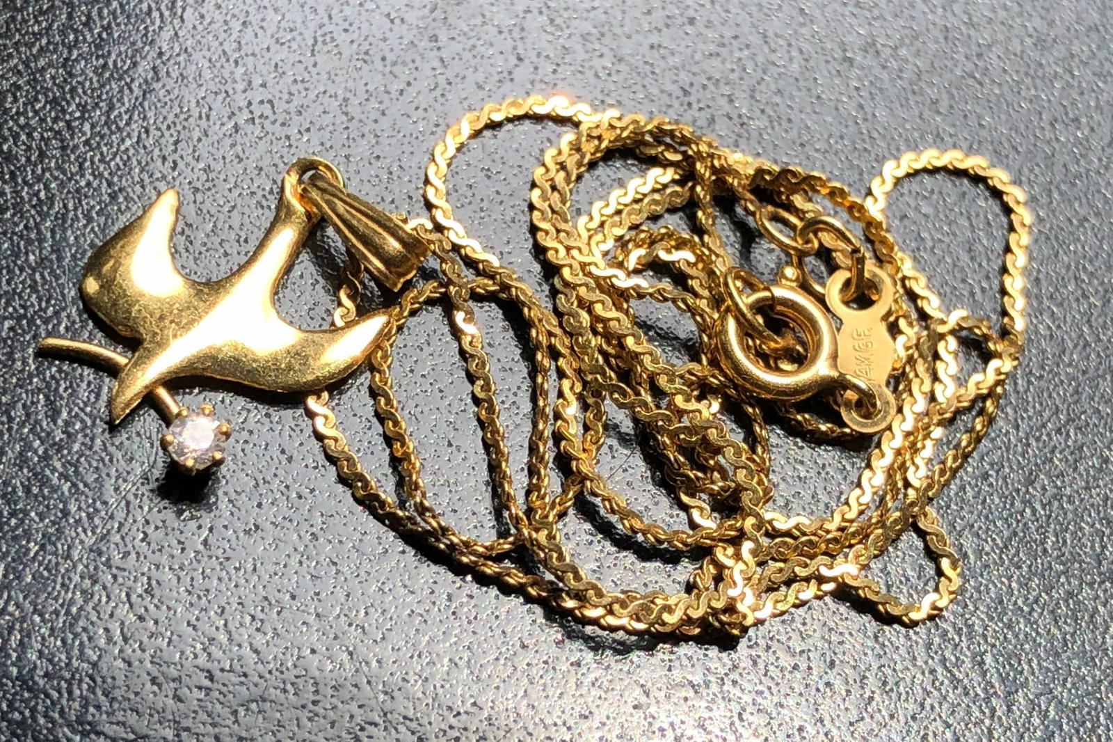 Vintage Gold Filled Necklace (1 of 2)