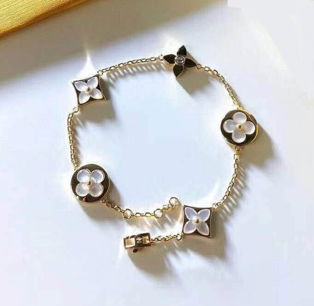 Vintage Gold plated Bracelet (1 of 1)