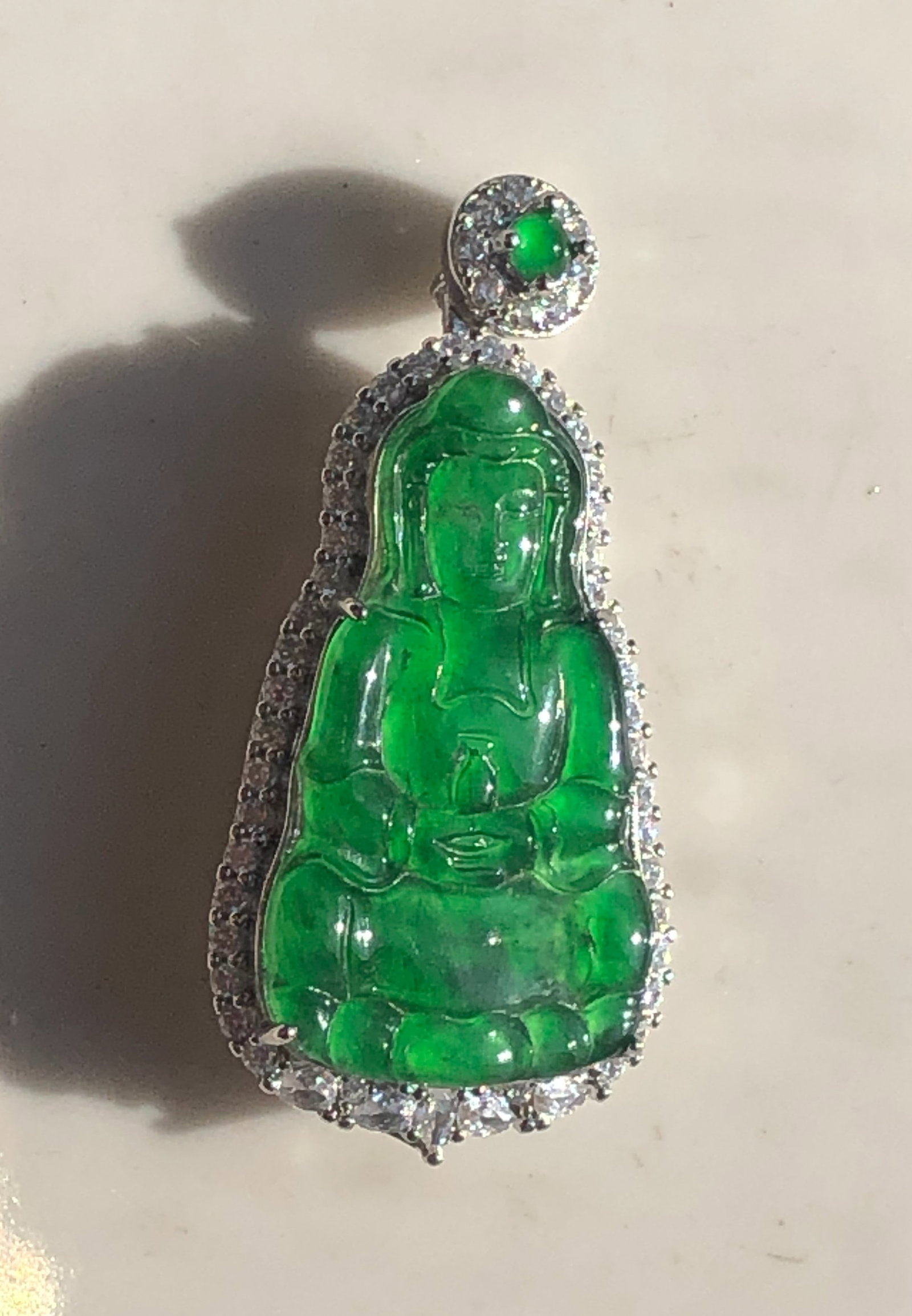 Natural Green Jadeite Pendant with Certificate: Natural Green Jadeite Pendant with Certificate, total size: 2"