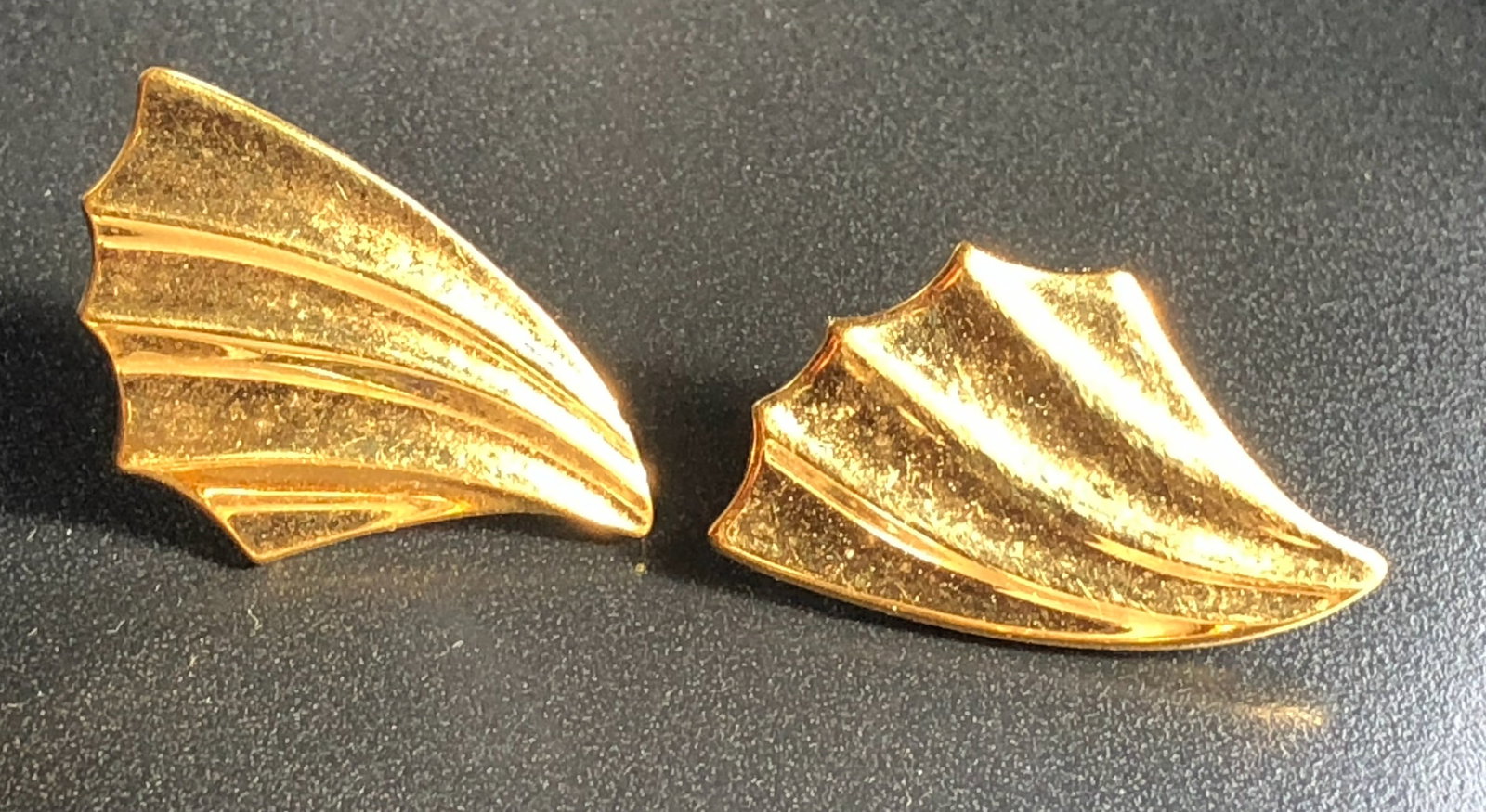 Pair of Gold Filled Earrings: Pair of Gold Filled Earrings