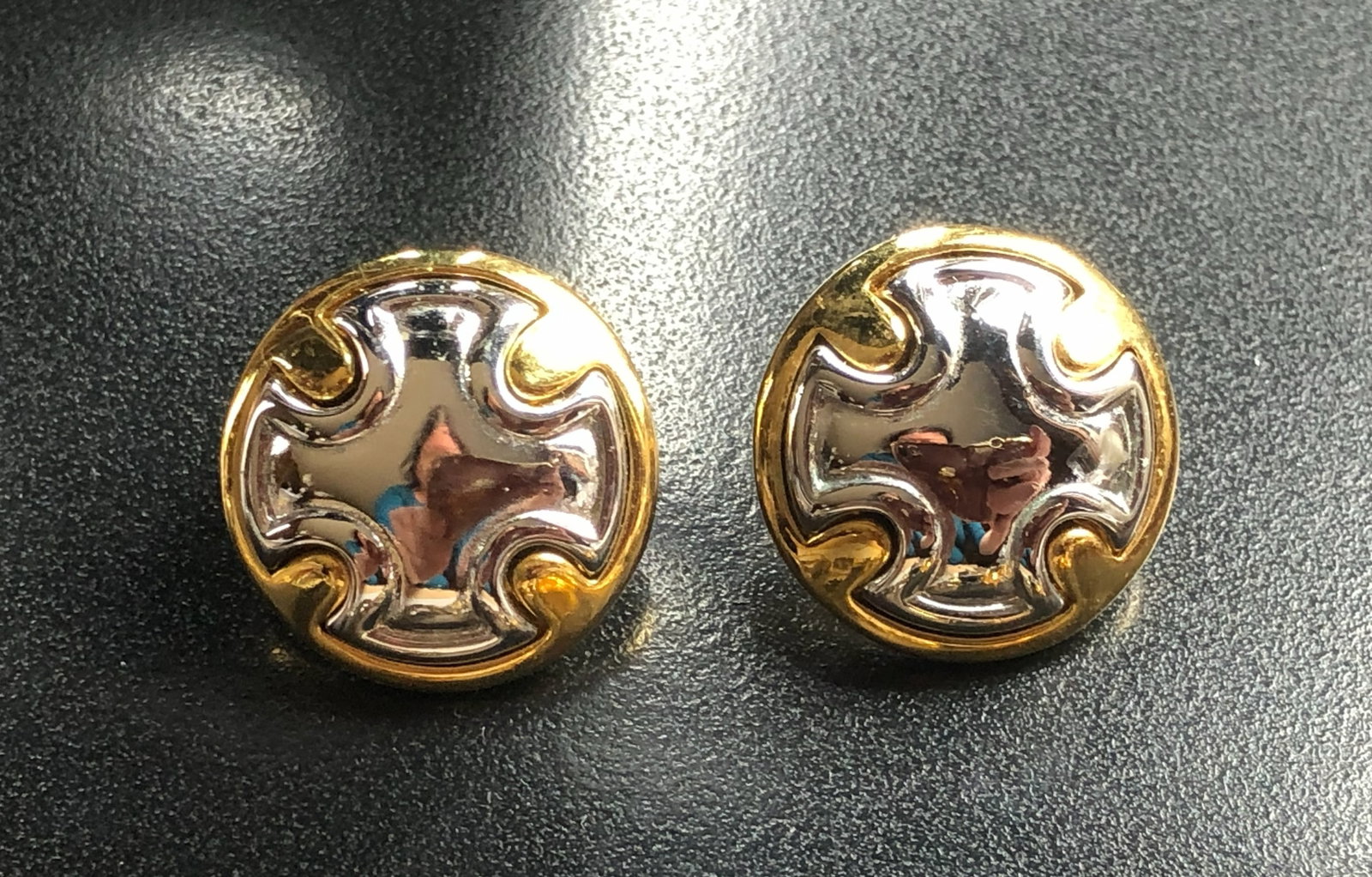 Pair of Silver Earrings: Pair of Silver Earrings