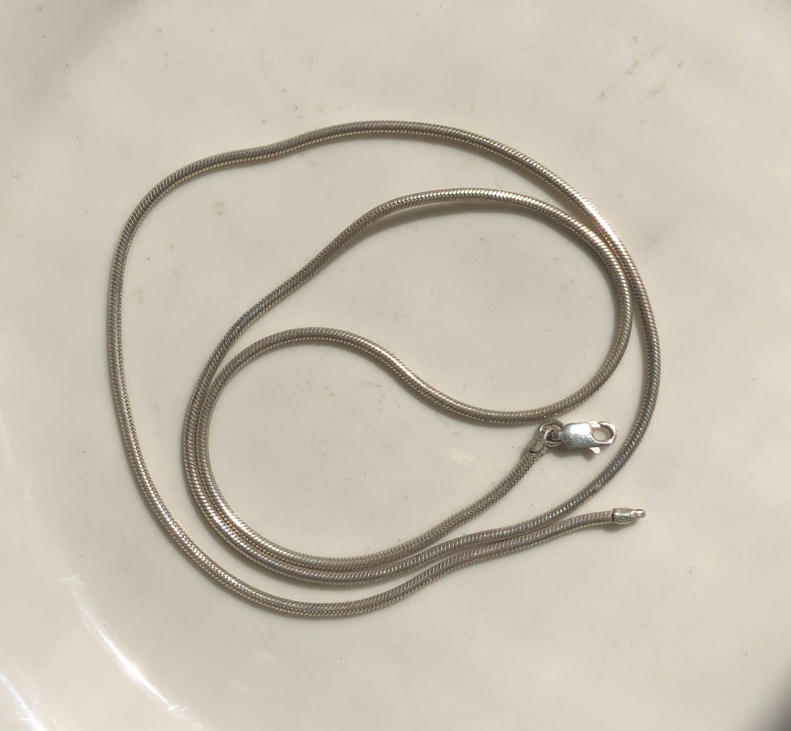 Vintage Silver Necklace: Vintage Silver Necklace, weight 17g