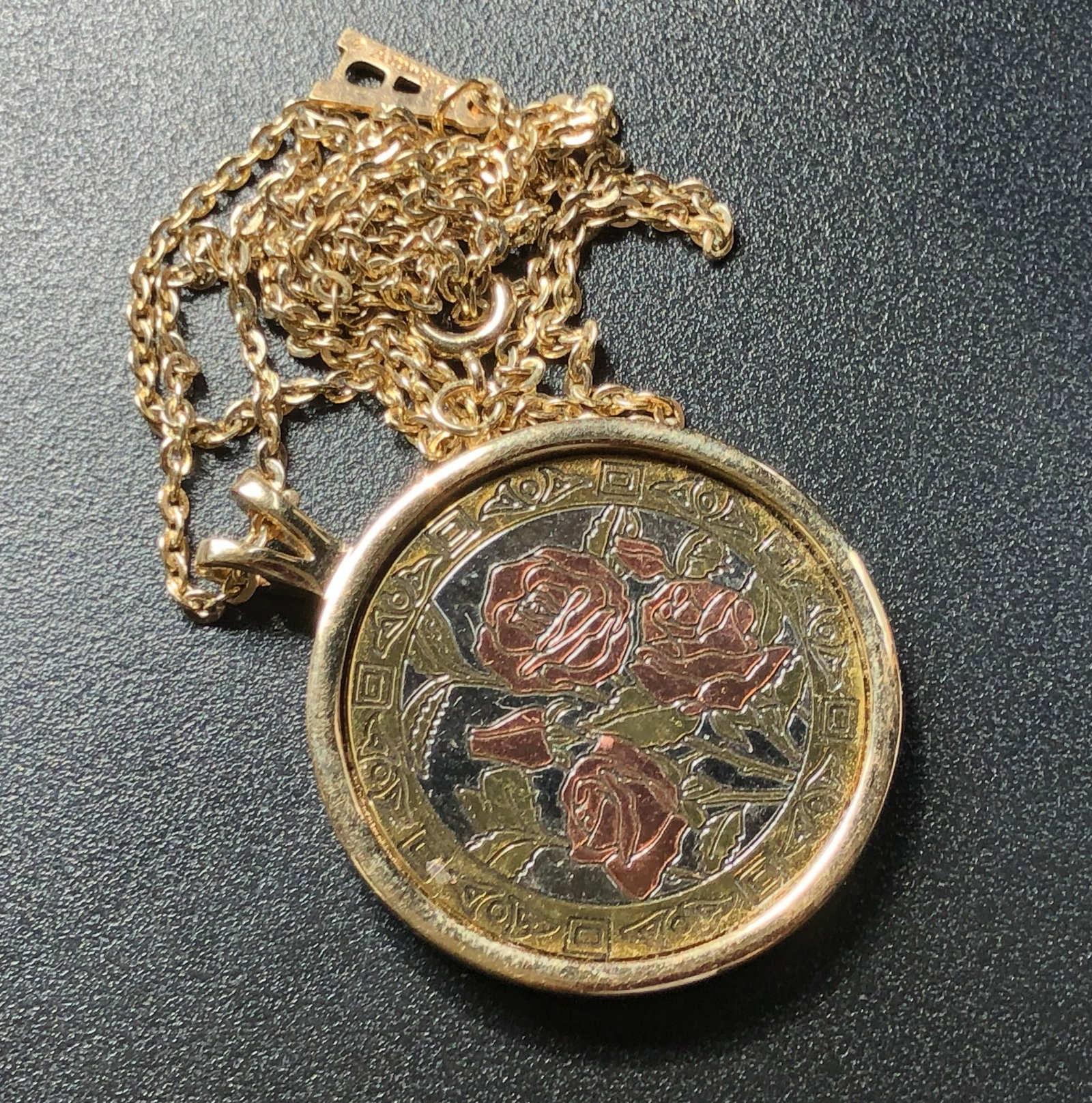 Rose Pendant Necklace