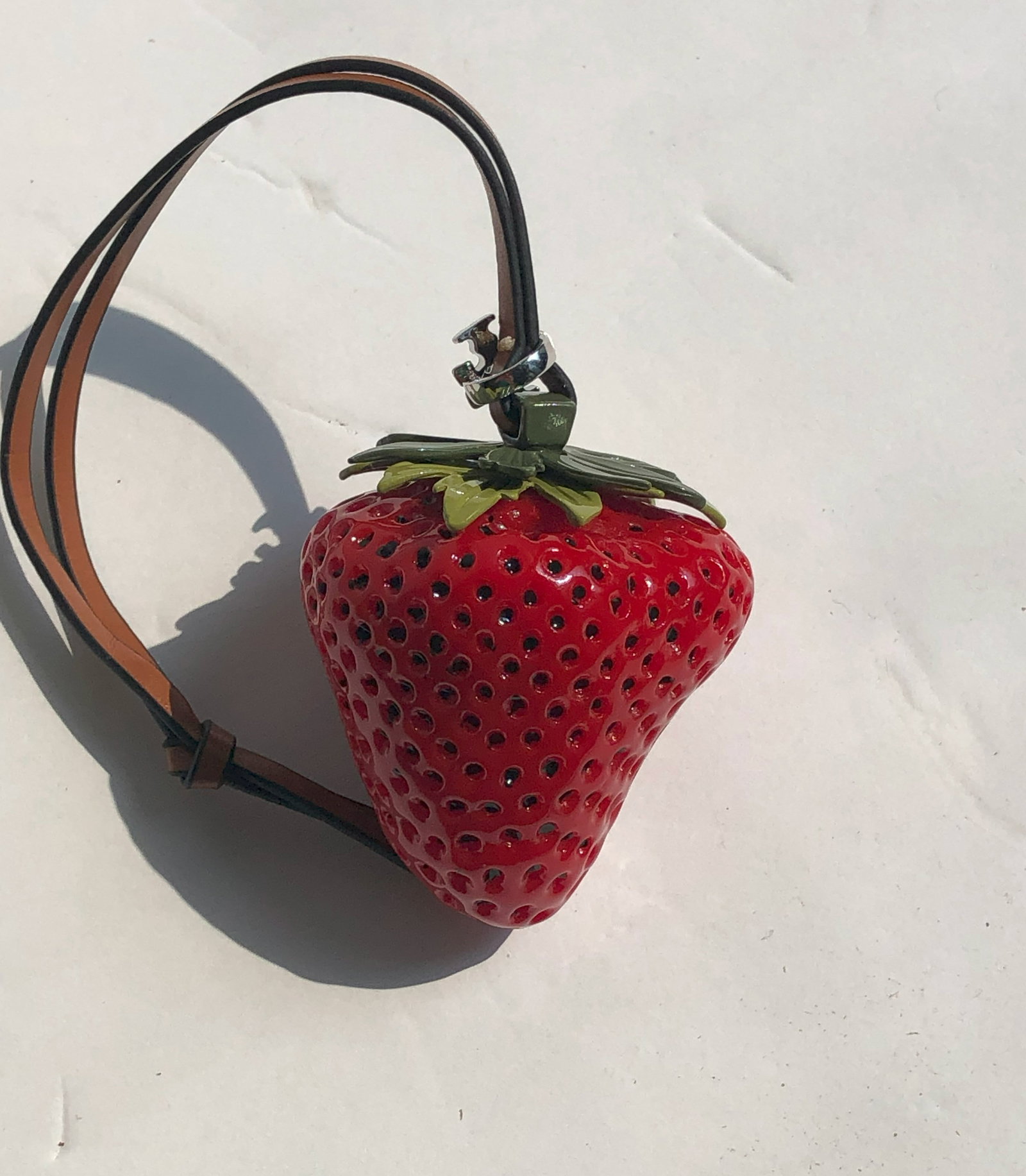 Stawberry Charm: Stawberry Charm, Size: 2"