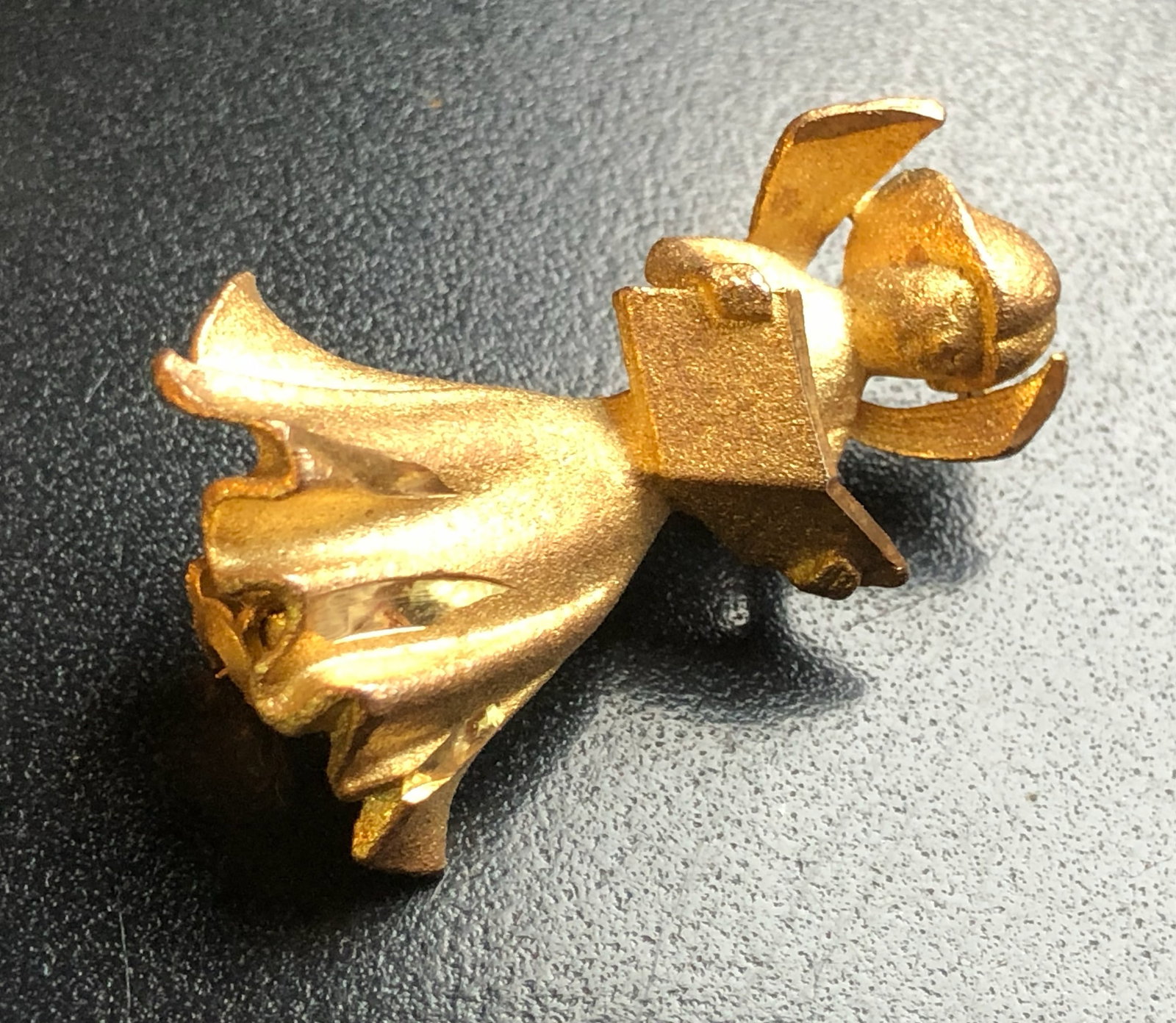 Vintage Brooch Pin: Vintage Brooch Pin