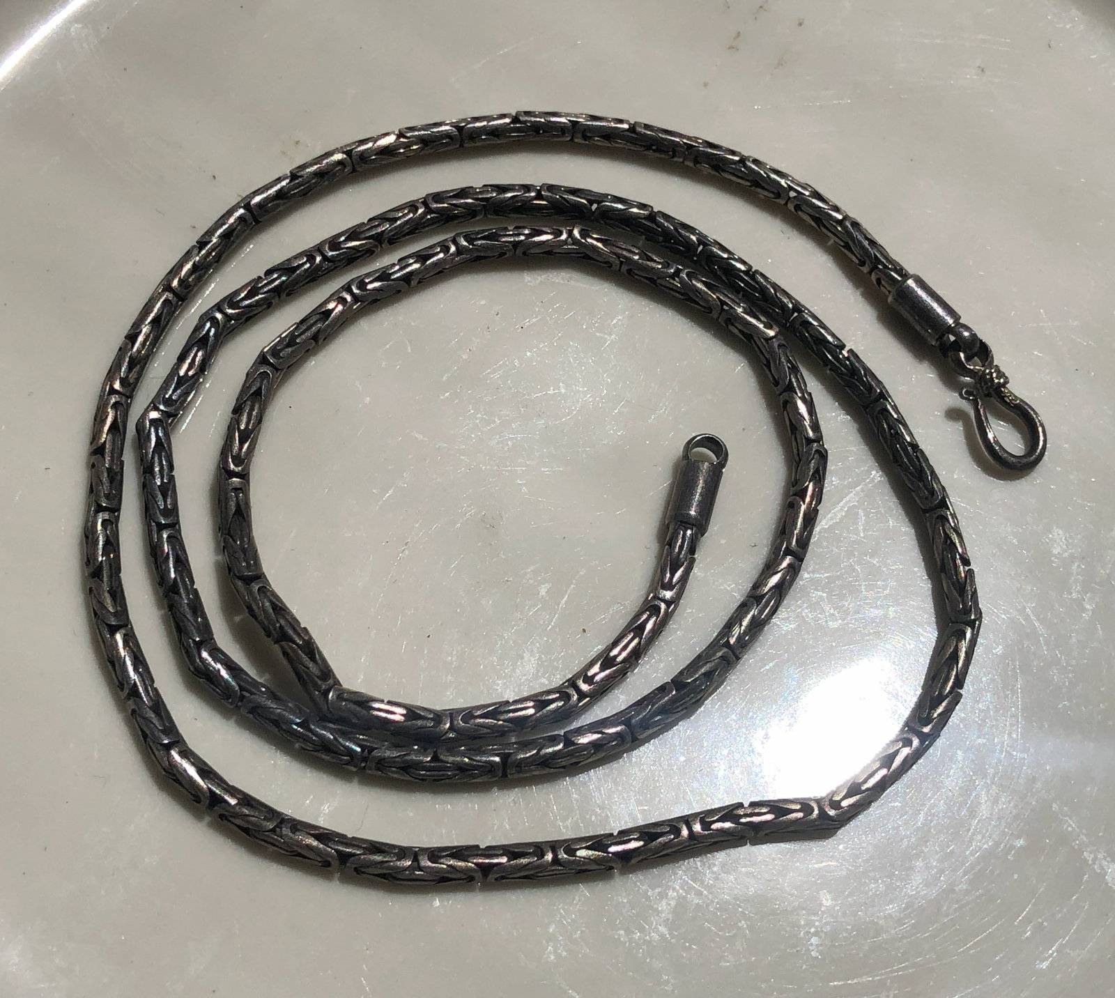 Vintage Silver Necklace: Vintage Silver Necklace, weight 31g