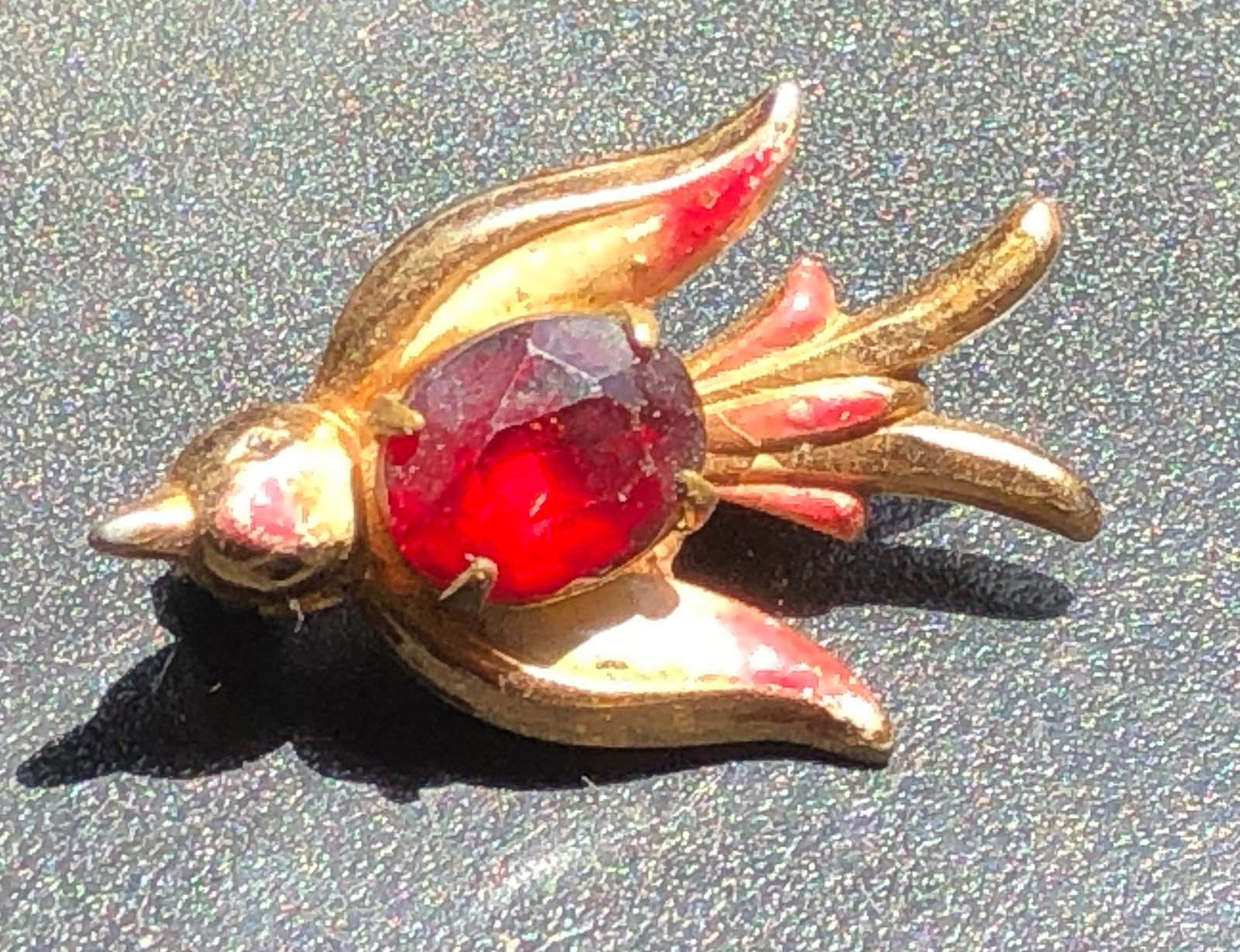 Vintage Brooch Pin: Vintage Brooch Pin