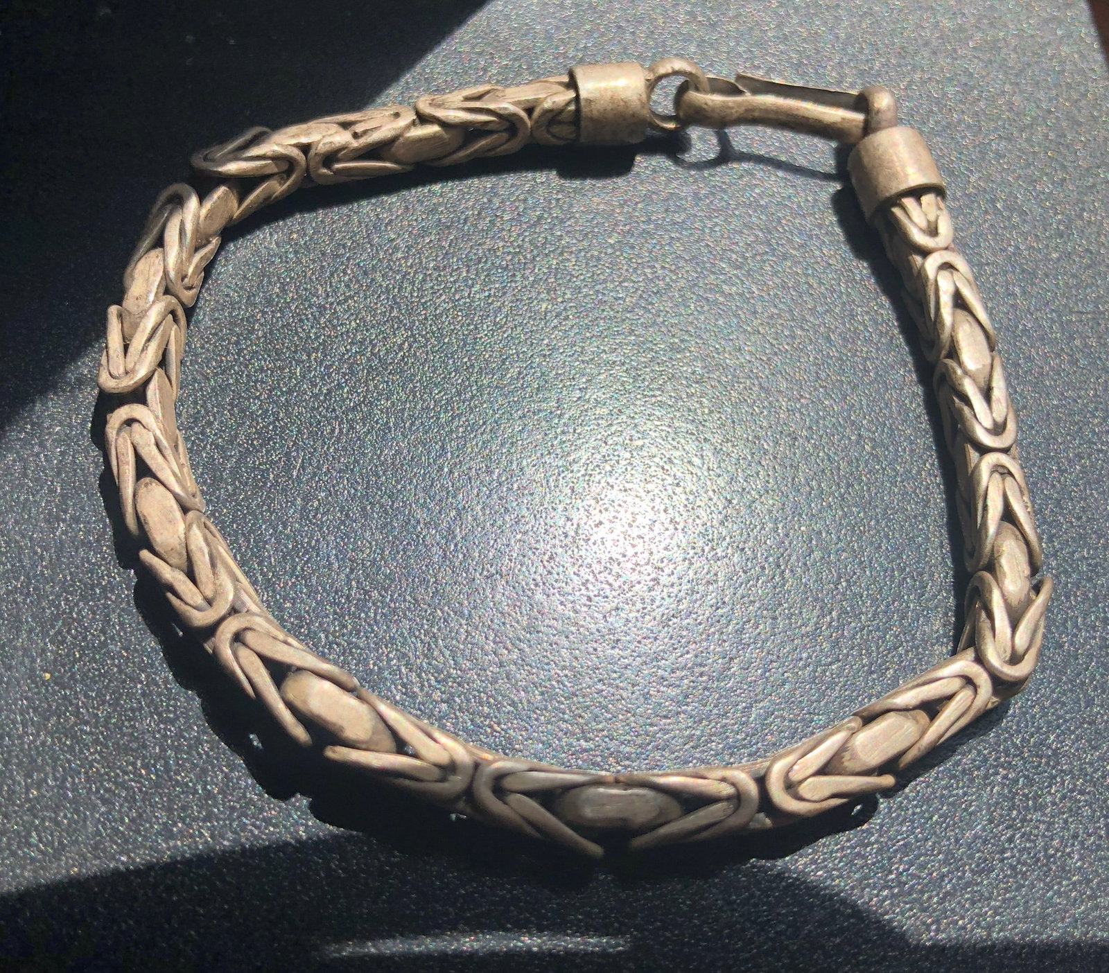 Vintage Silver Bracelet: Vintage Silver Bracelet, weight 22.4g