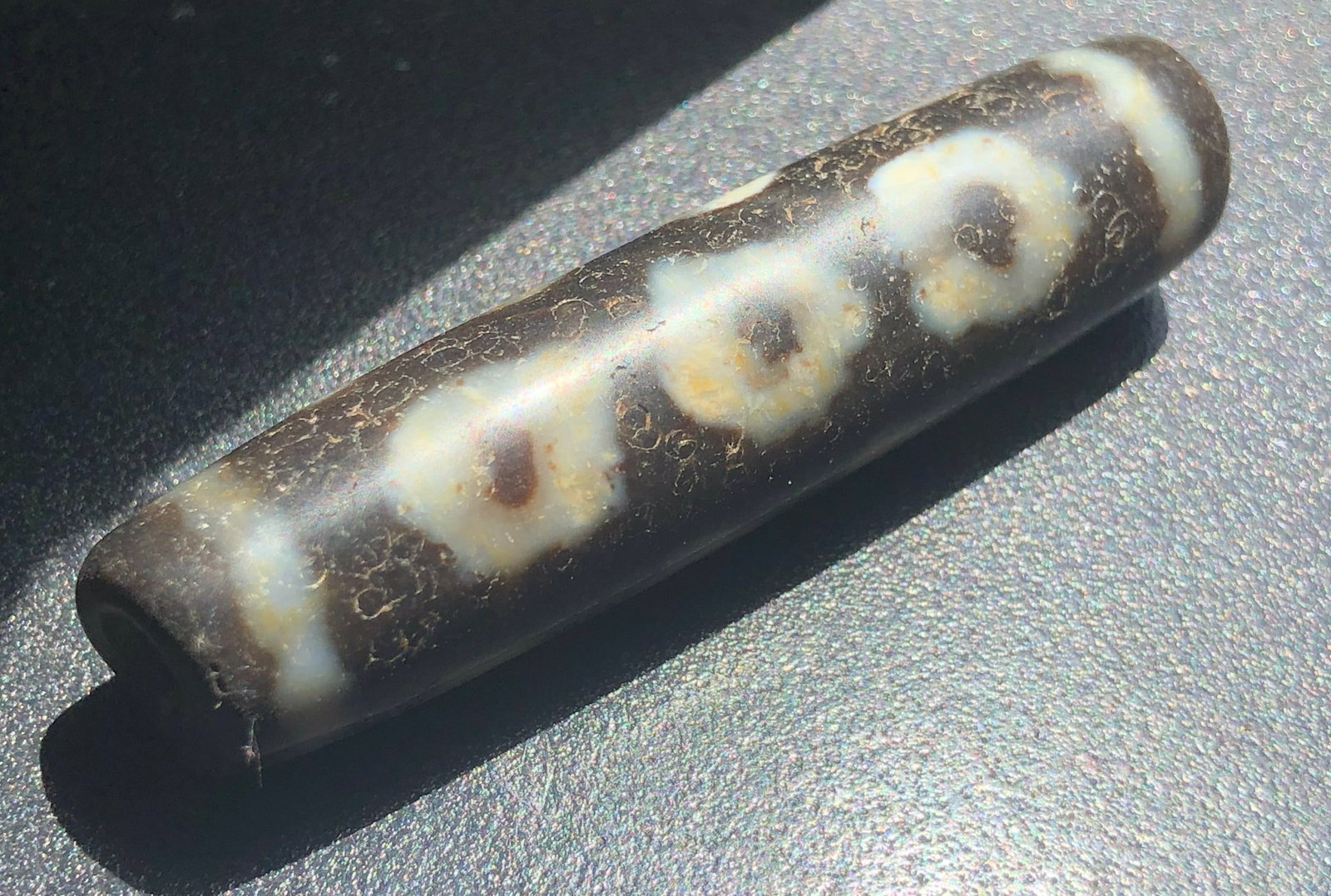 Antique Tibet Dzi Bead: Antique Tibet Dzi Bead, Size: 2.25"