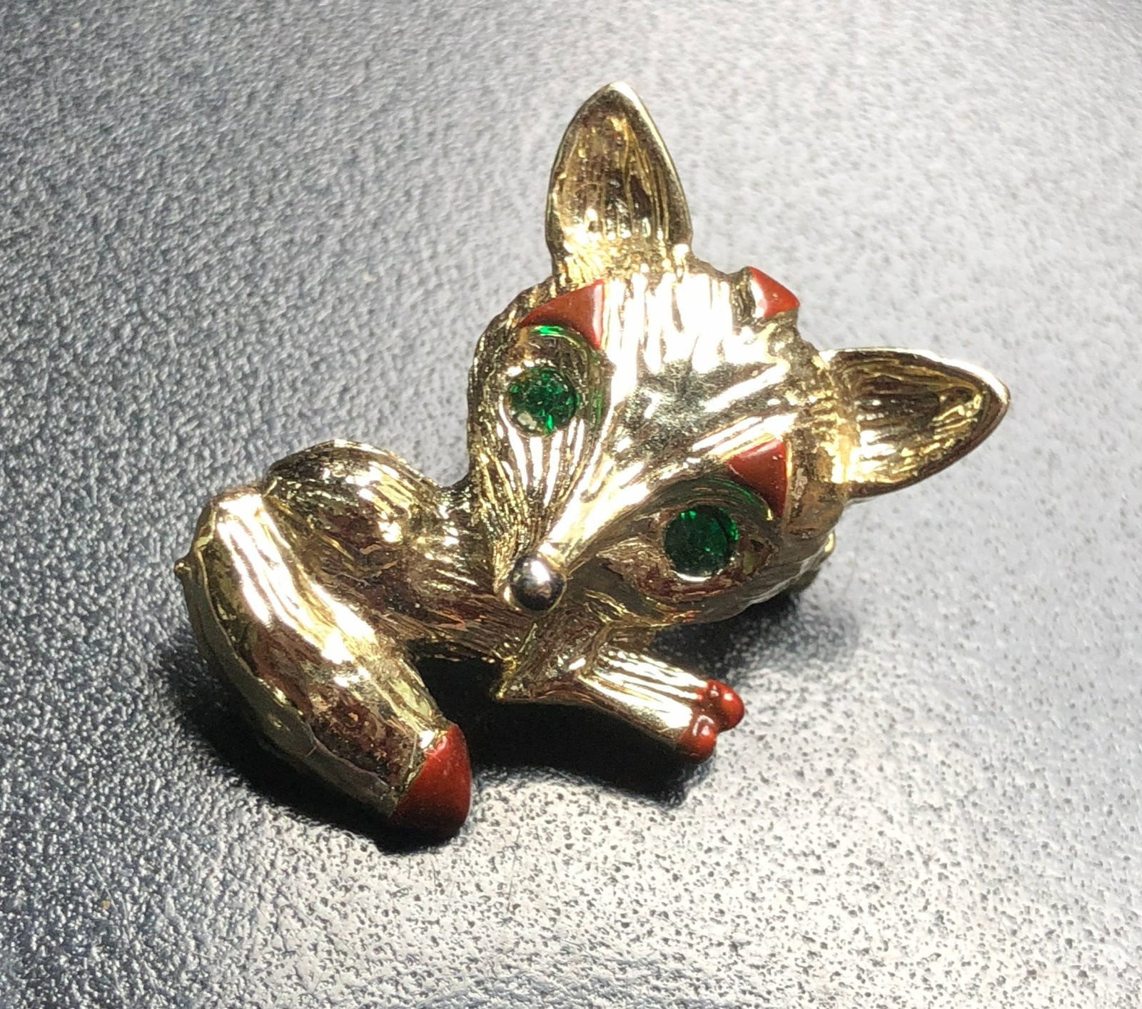 Vintage Brooch Pin: Vintage Brooch Pin