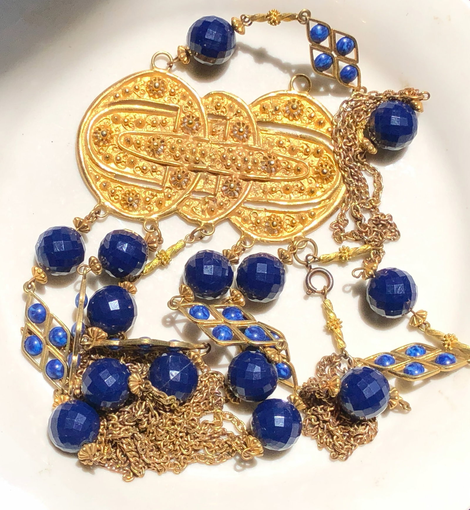 Vintage Necklace: Vintage Necklace