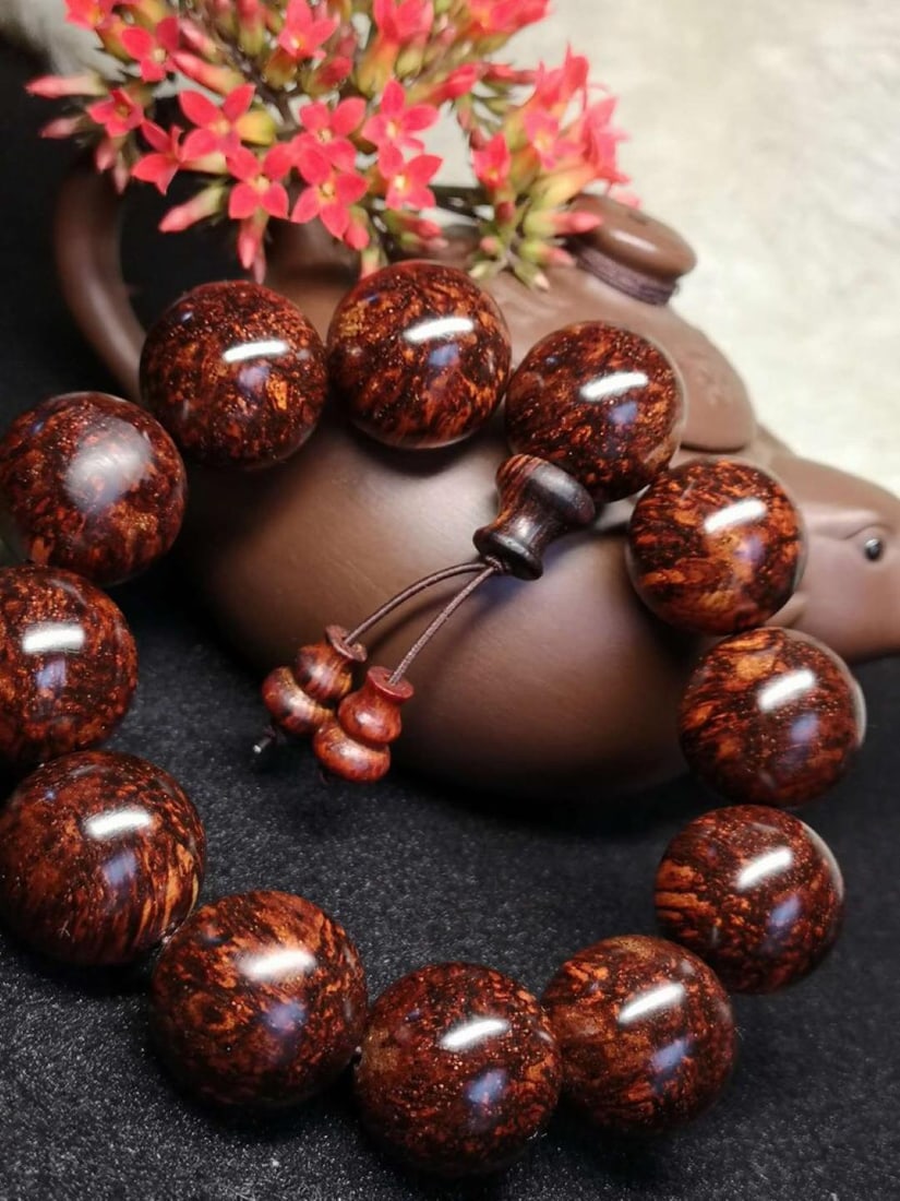 Antique Huanghuali Buddha Prayer Beads , Size of each bead: 20mm: Antique Huanghuali Buddha Prayer Beads , Size of each bead: 20mm