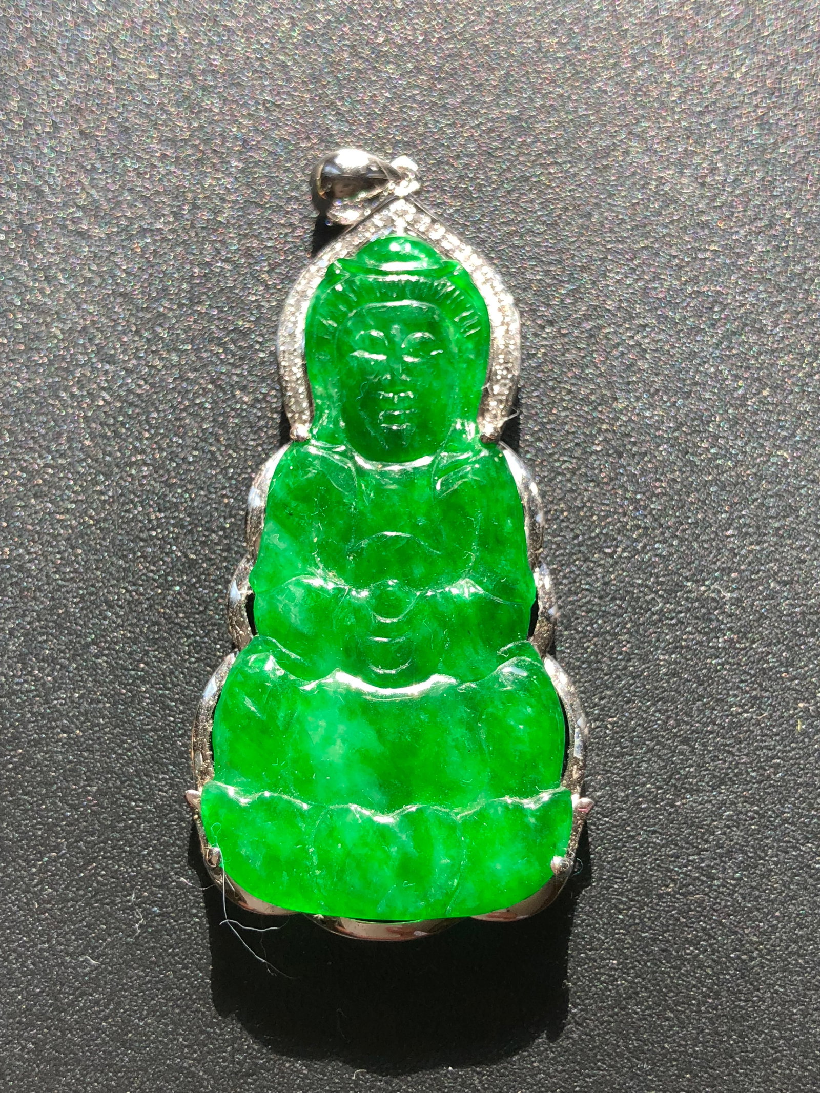 18K Gold Diamond Natural Jadeite Pendant: 18K Gold Diamond Natural Jadeite Pendant, Size: 2.25"