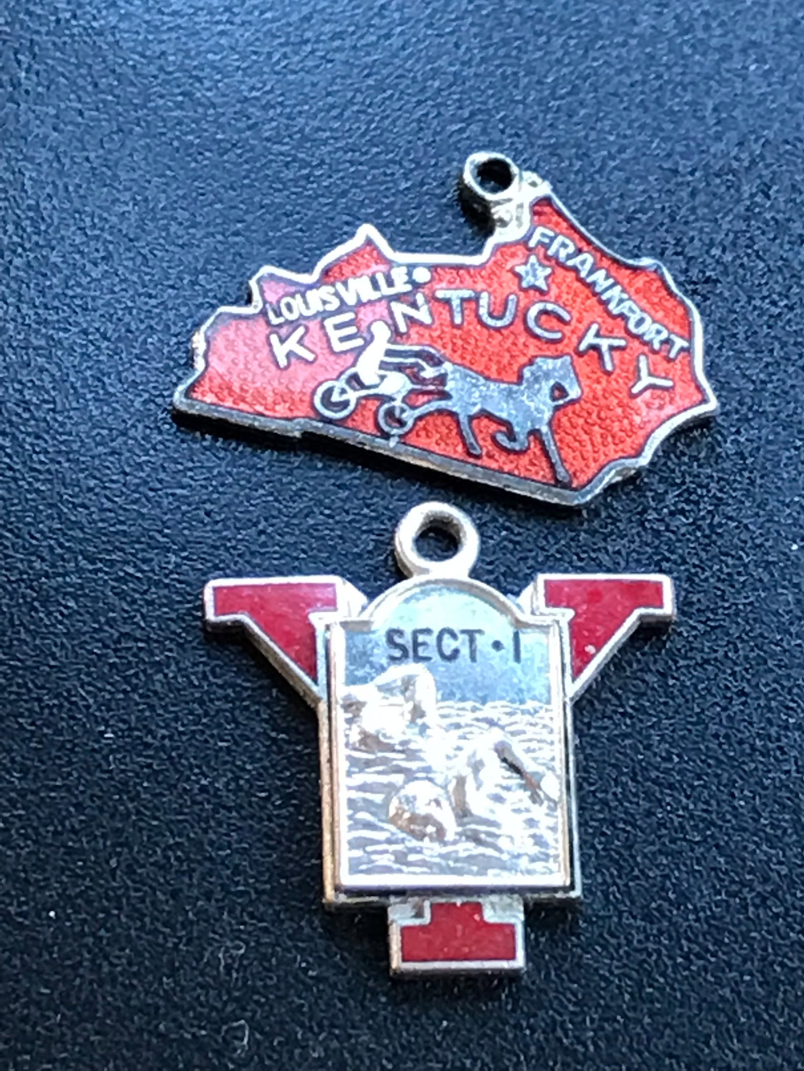 Two Silver Pendants (1 of 4)