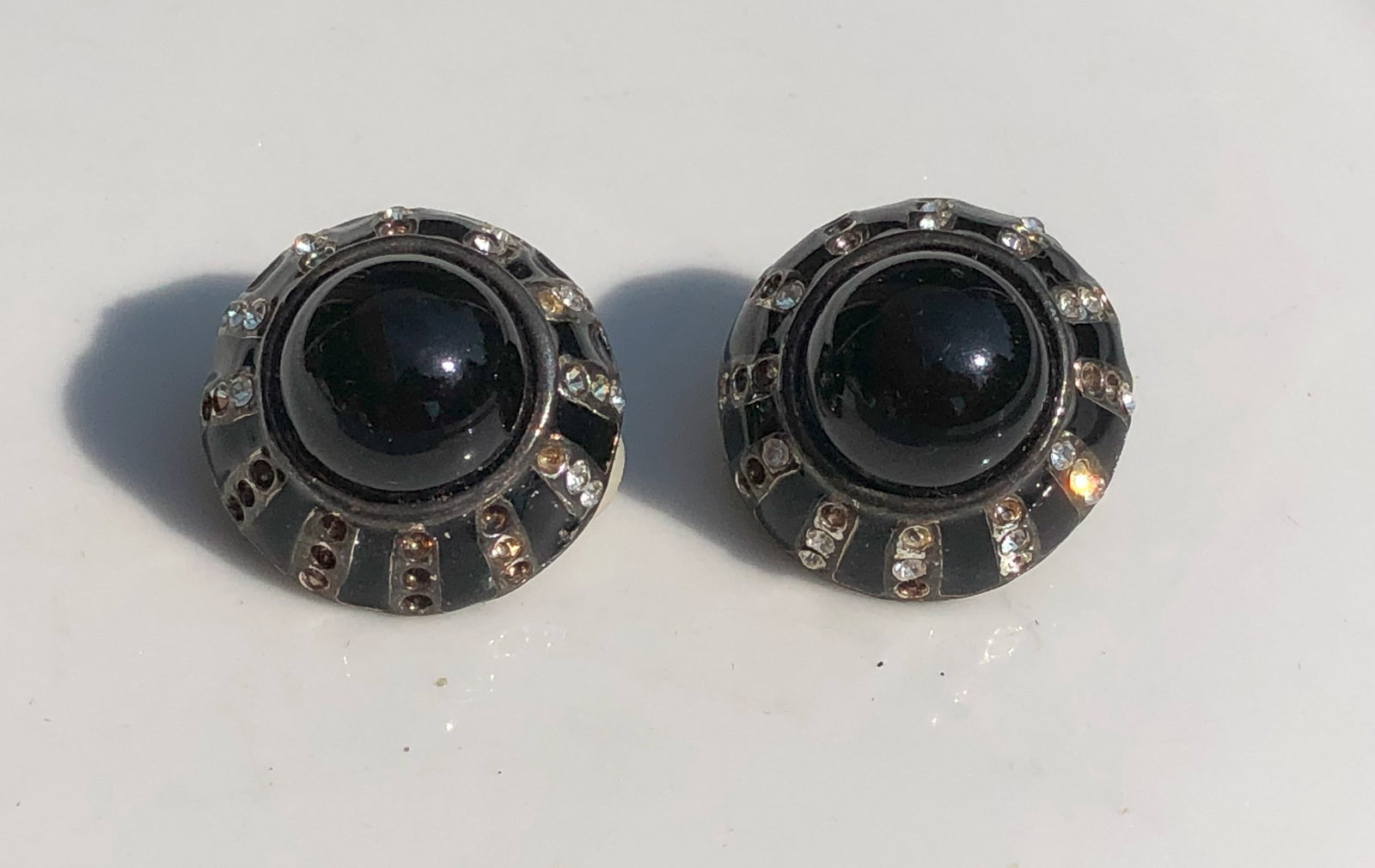 Pair of Earrings: Pair of Earrings