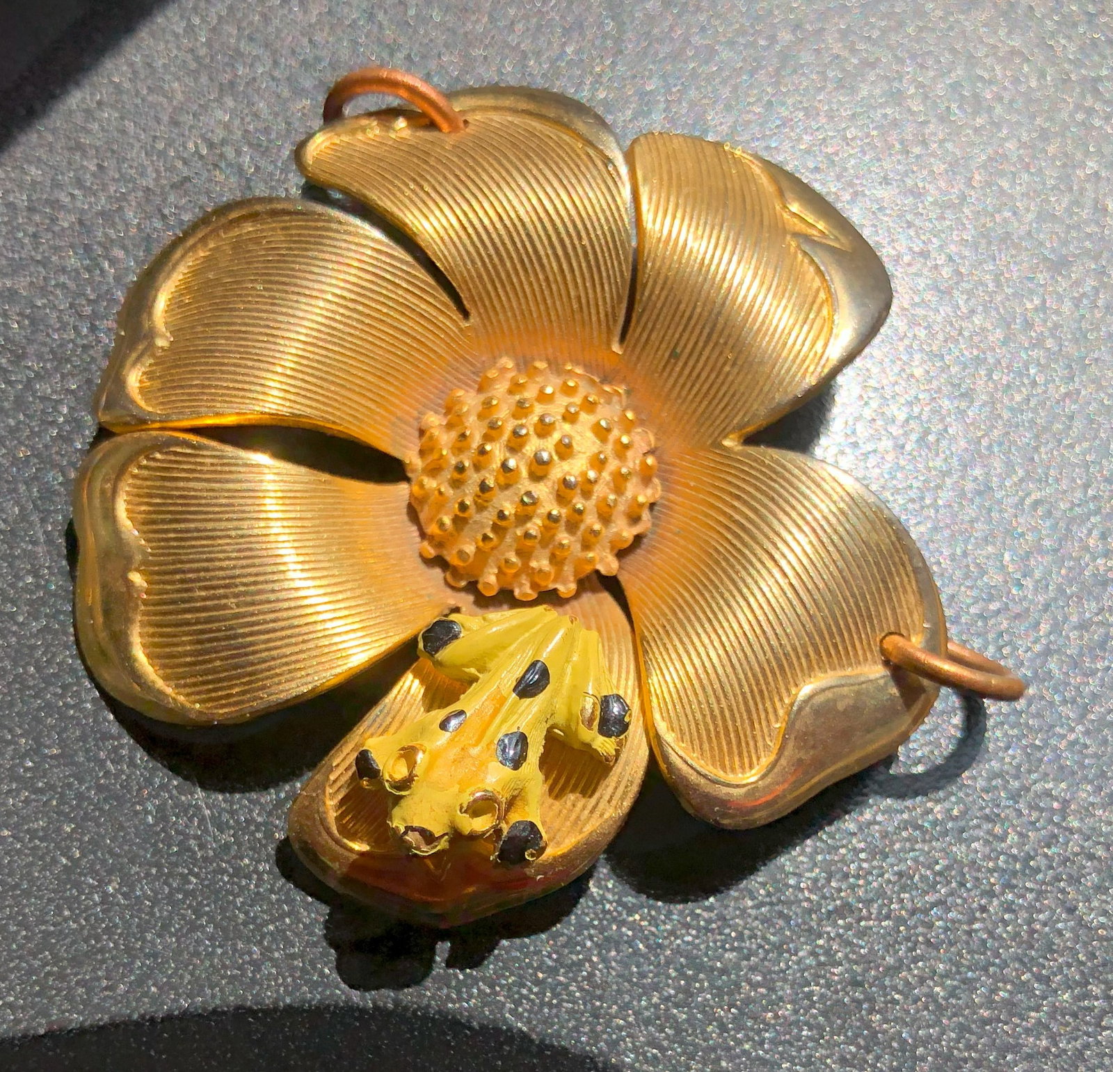 Vintage Brooch Pin: Vintage Brooch Pin
