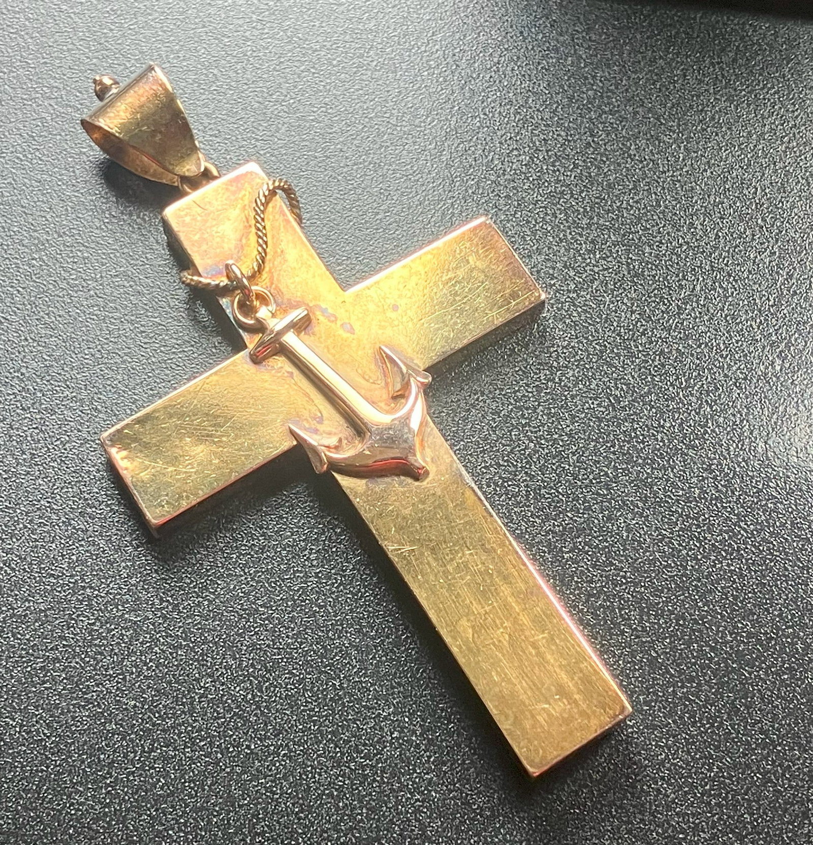 Vintage 14K Gold Pendant: Vintage 14K Gold Pendant, weight 11.5g
