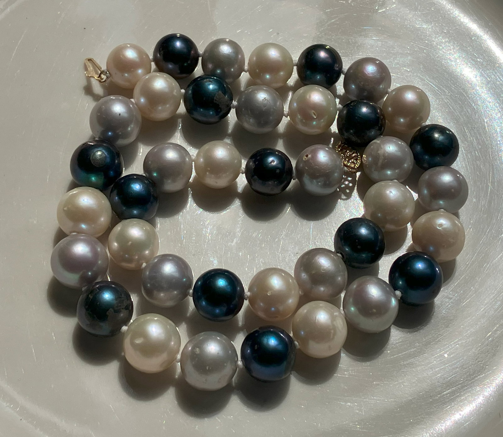 14K Gold Clasp Pearl Necklace: 14K Gold Clasp Pearl Necklace, Size of each bead: 13mm