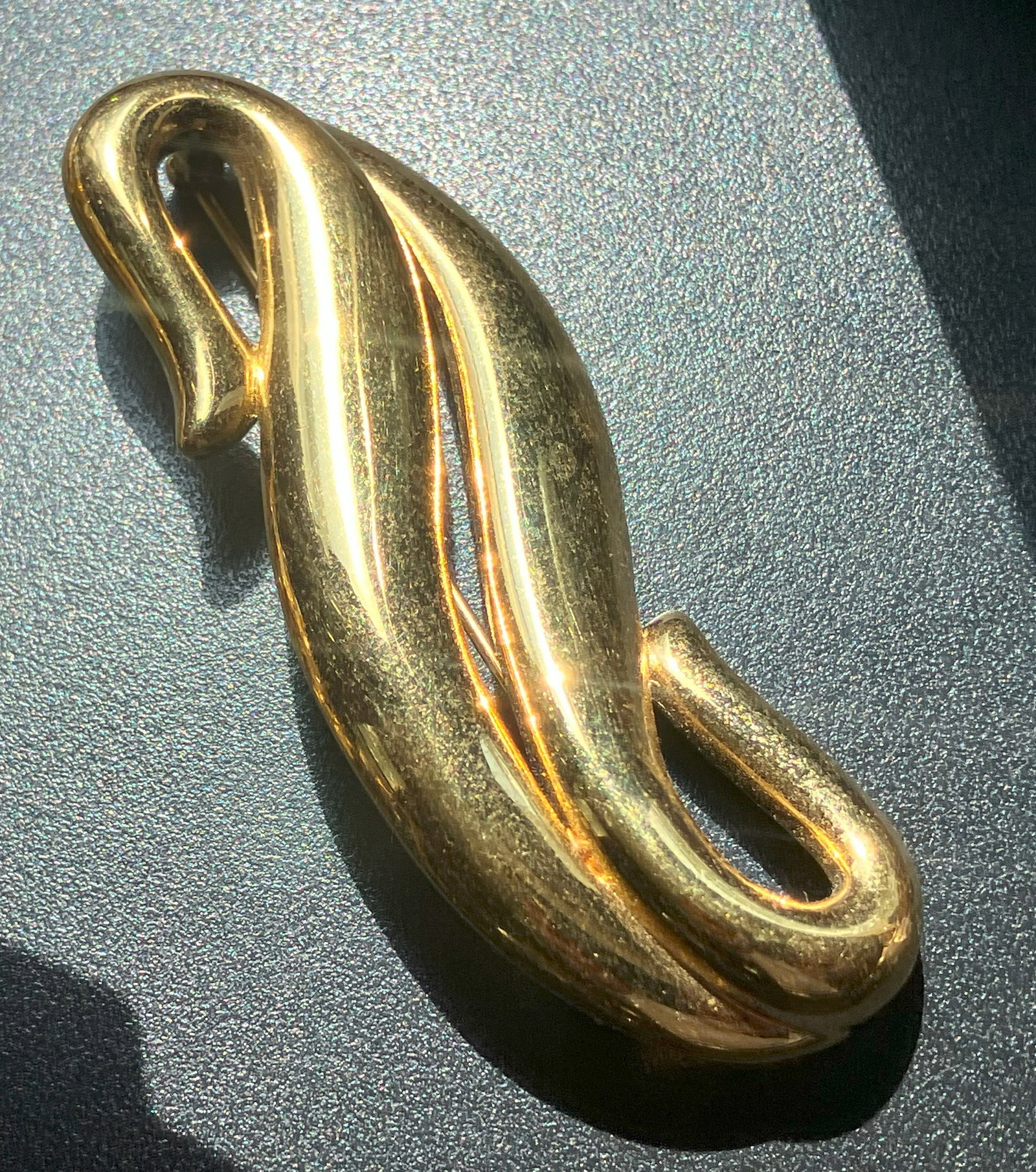 Vintage Brooch Pin: Vintage Brooch Pin