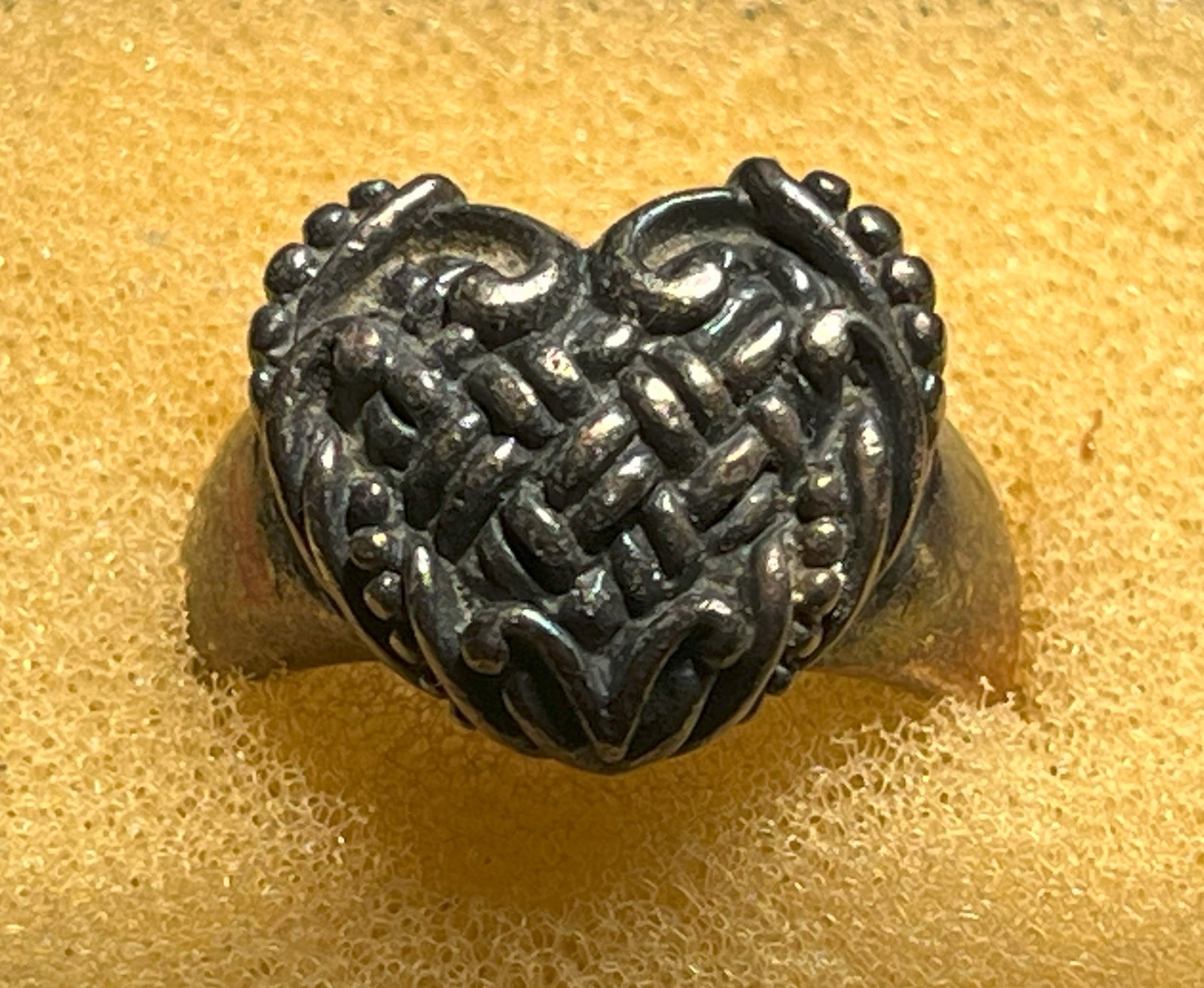 Vintage Silver Ring: Vintage Silver Ring, Size 8, weight 6.9g
