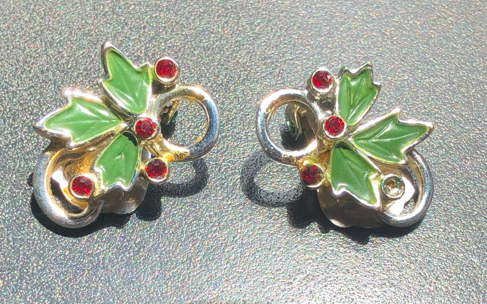 Pair of Earrings: Pair of Earrings