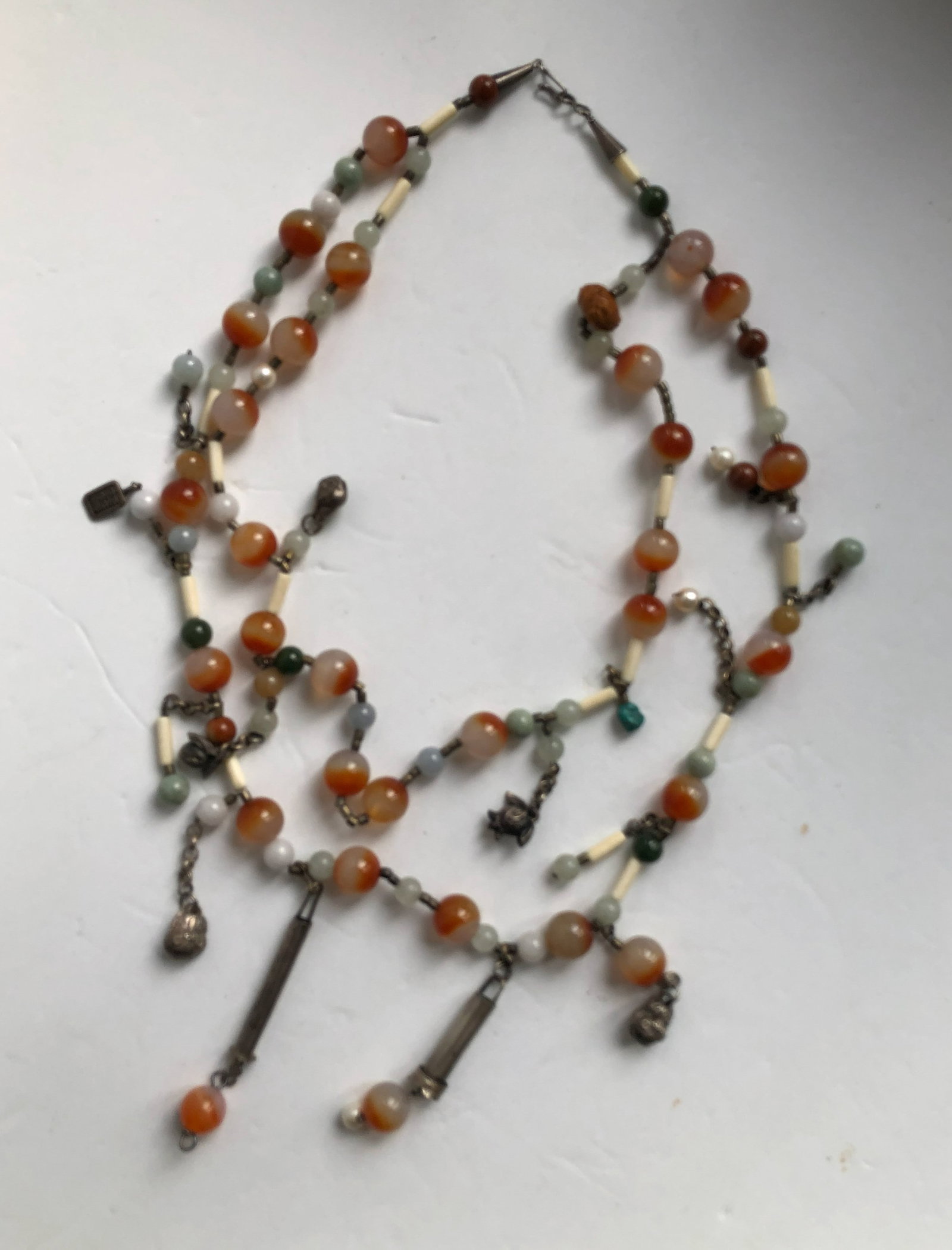 Antique Chinese Carnelia and Silver Beads Necklace: Antique Chinese Carnelia and Silver Beads Necklace
