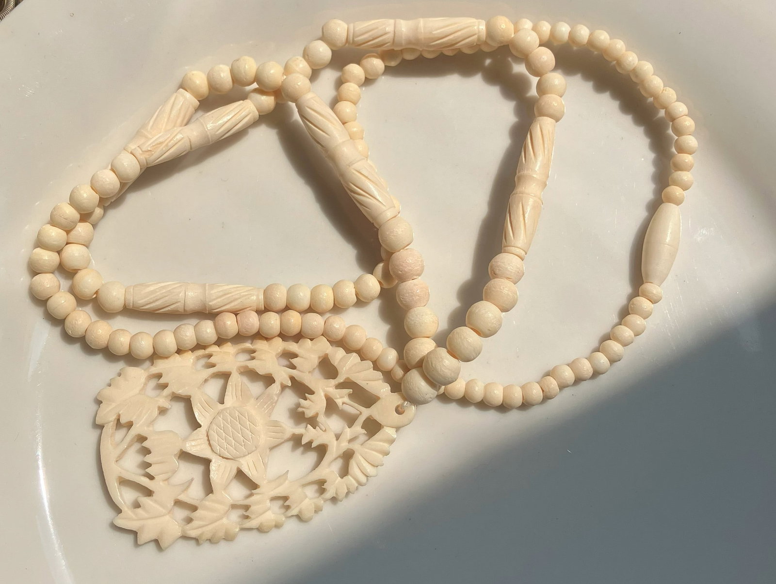 Vintage Necklace: Vintage Necklace