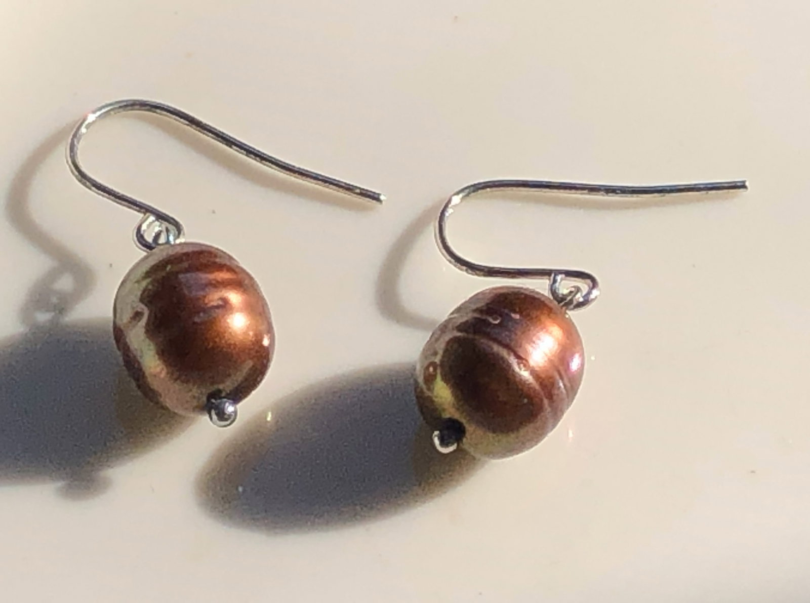 Pair of Pearl Earrings: Pair of Pearl Earrings