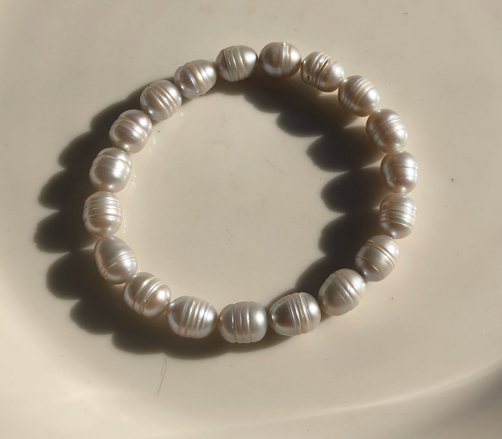 Vintage Pearl Bracelet (1 of 1)