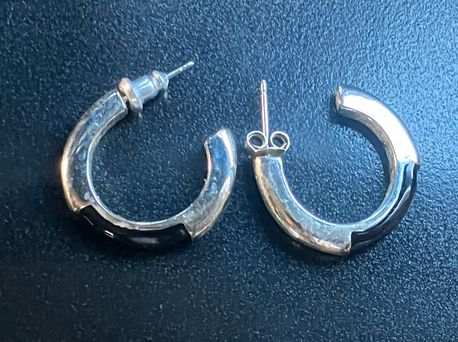 Pair of Silver Earrings: Pair of Silver Earrings