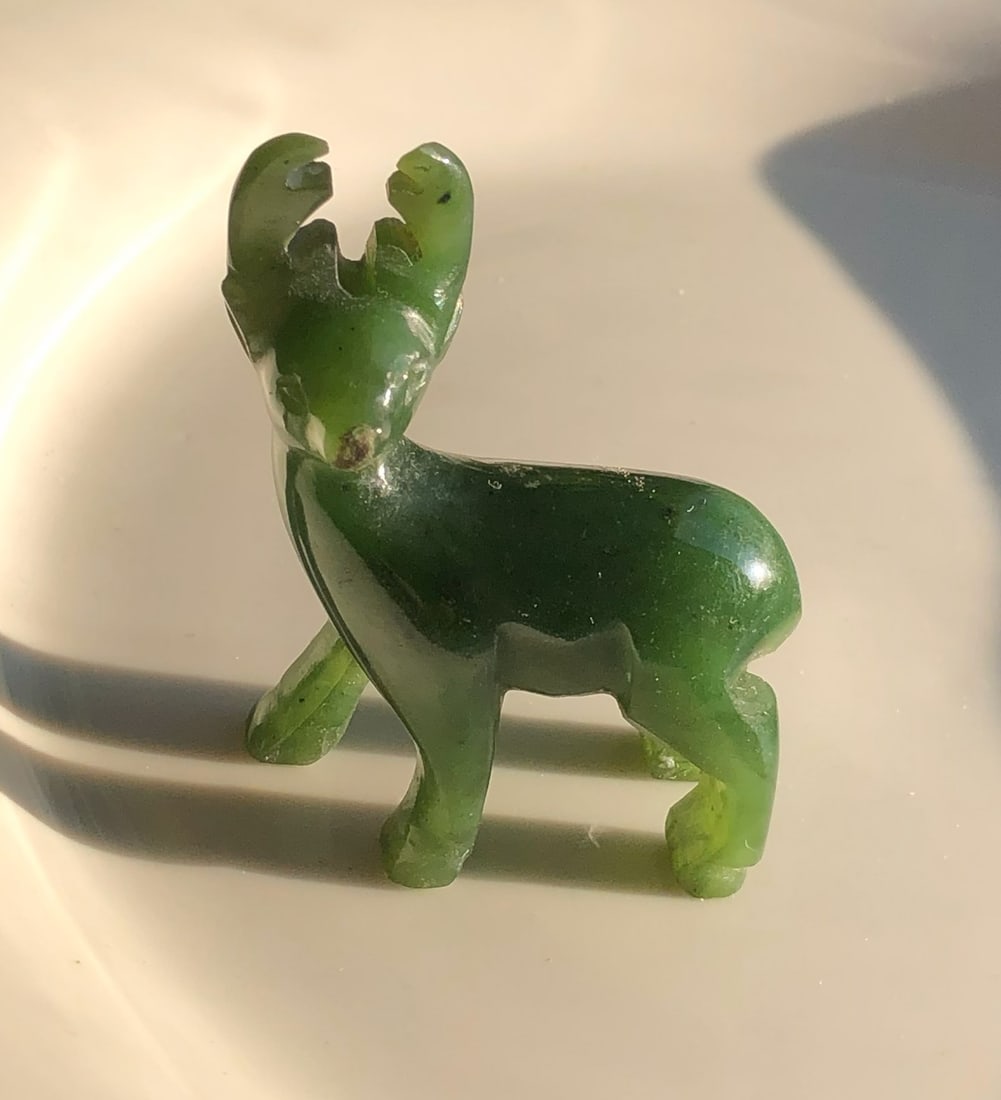 Vintage Green Jade Deer Statue: Vintage Green Jade Deer Statue, Size: 2.75"