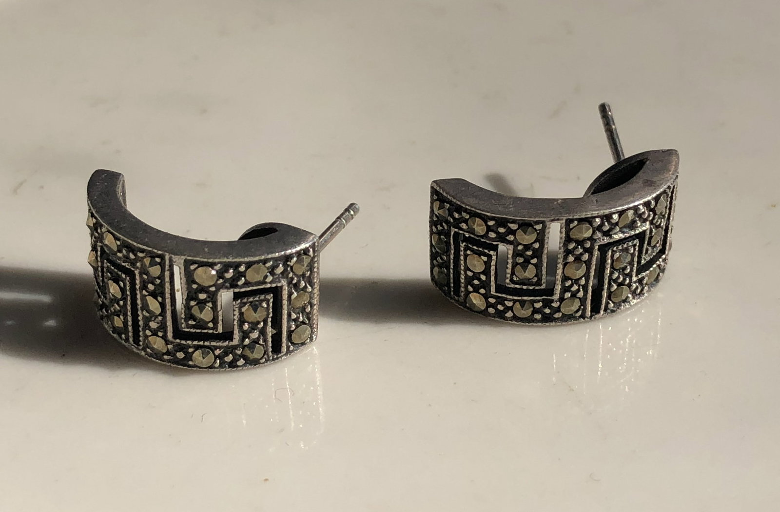 Pair of Silver Earrings: Pair of Silver Earrings